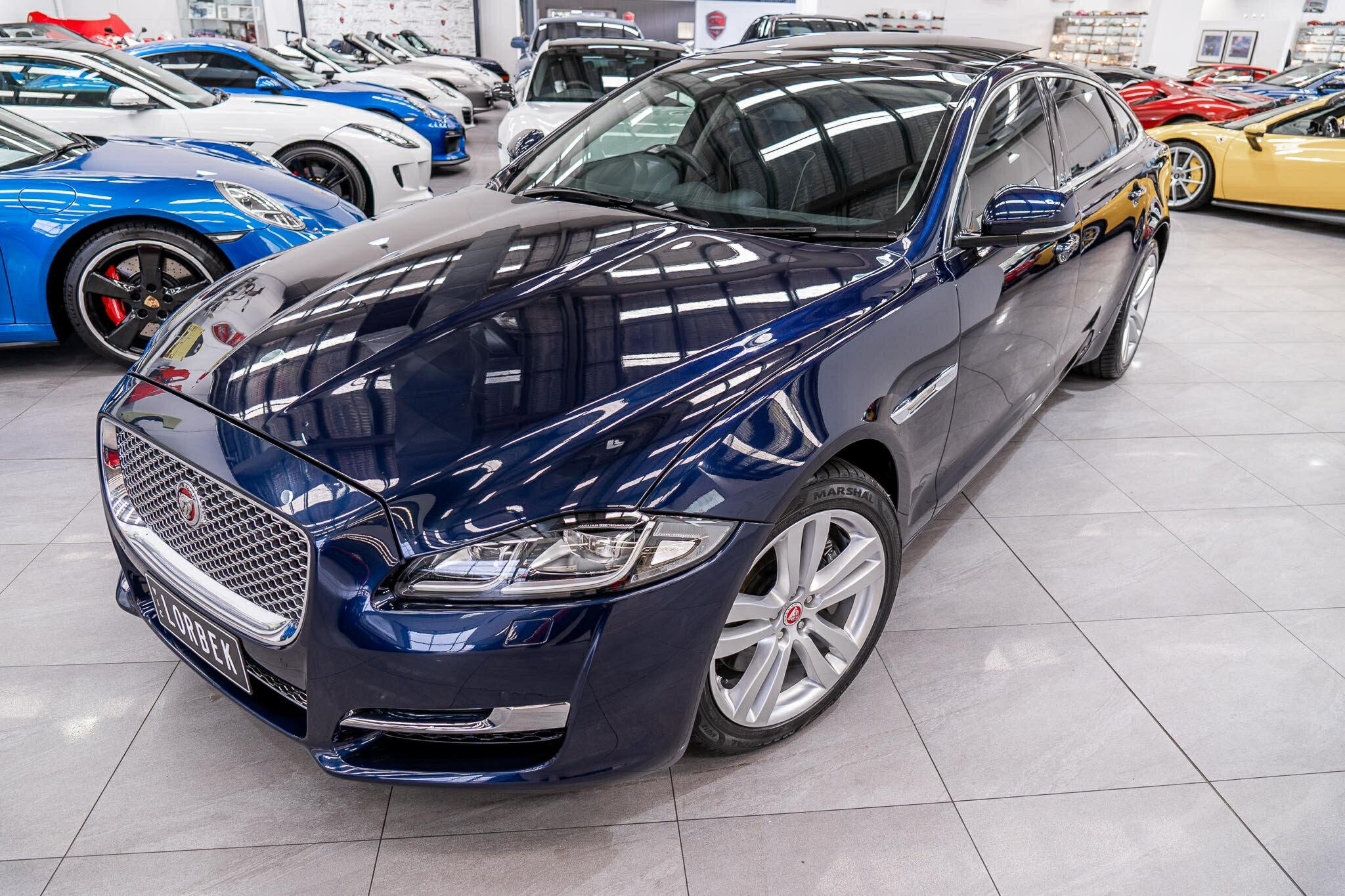 2016 JAGUAR XJ X351 MY16 3.0D V6 PREMIUM LUXURY LWB 8 SP AUTOMATIC 4D SEDAN