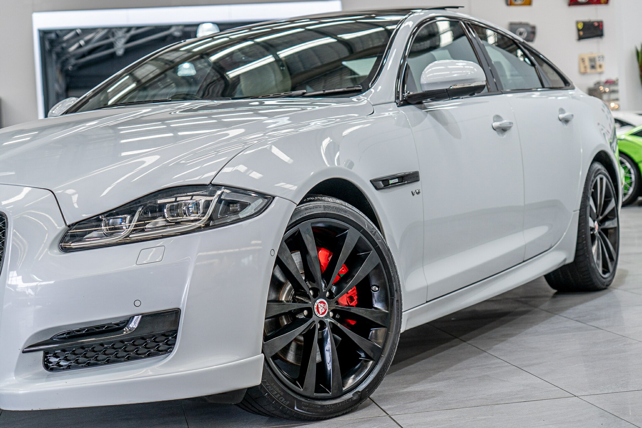 2016 JAGUAR XJ X351 MY16 3.0 V6 SC R-SPORT SWB 8 SP AUTOMATIC 4D SEDAN