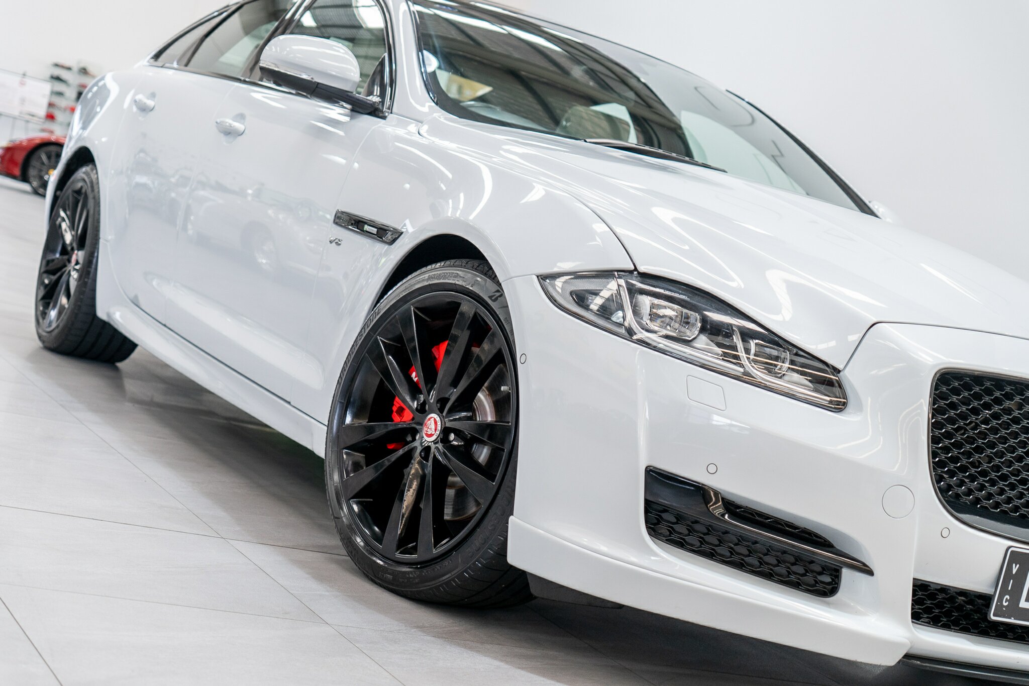 2016 JAGUAR XJ X351 MY16 3.0 V6 SC R-SPORT SWB 8 SP AUTOMATIC 4D SEDAN