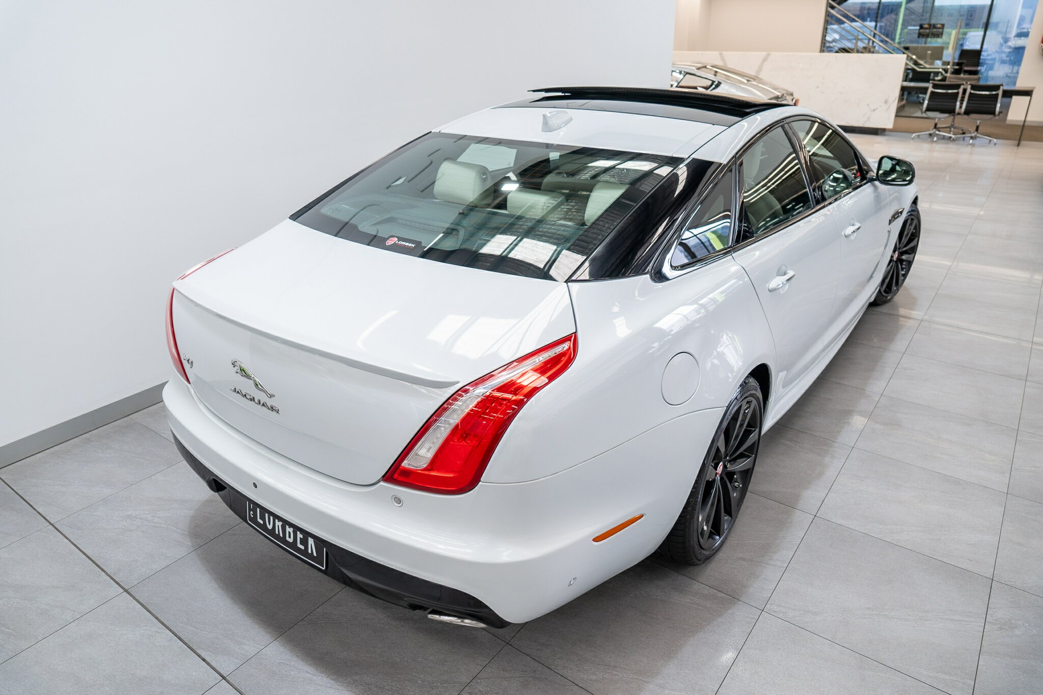2016 JAGUAR XJ X351 MY16 3.0 V6 SC R-SPORT SWB 8 SP AUTOMATIC 4D SEDAN