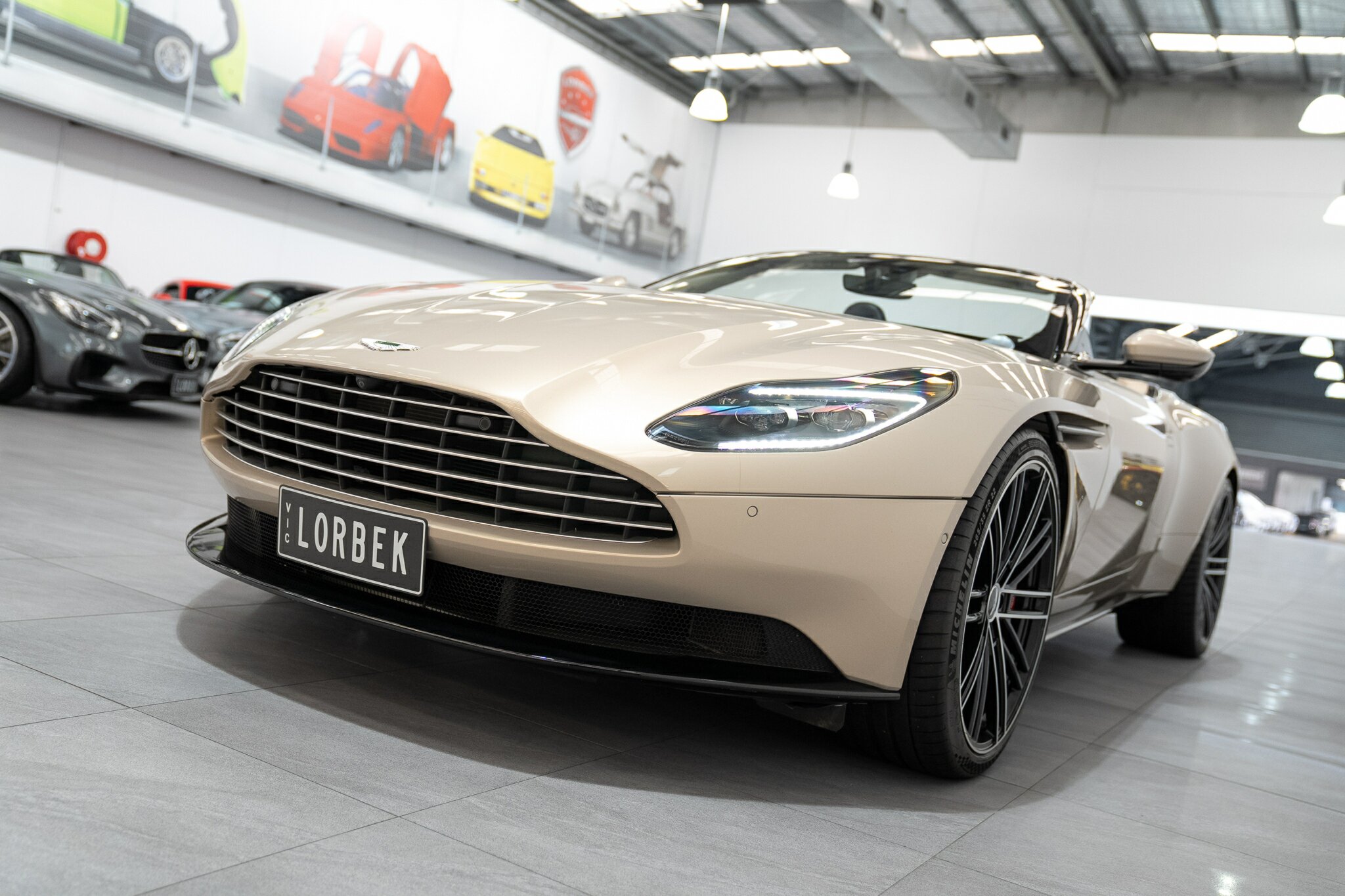 2021 ASTON MARTIN DB11 MY21 VOLANTE 8 SP AUTO STEPTRONIC SPRT 2D CONVERTIBLE