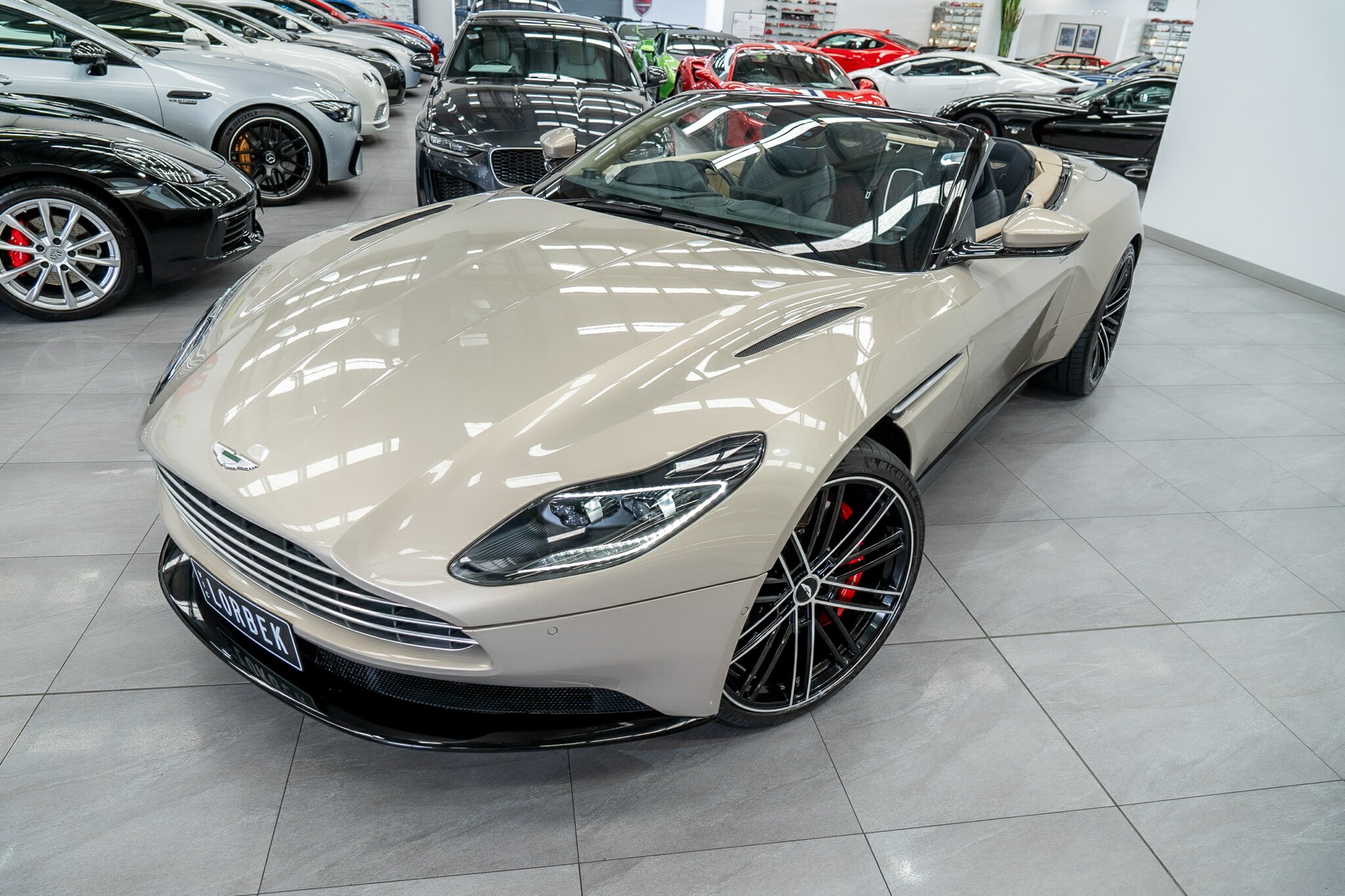 2021 ASTON MARTIN DB11 MY21 VOLANTE 8 SP AUTO STEPTRONIC SPRT 2D CONVERTIBLE