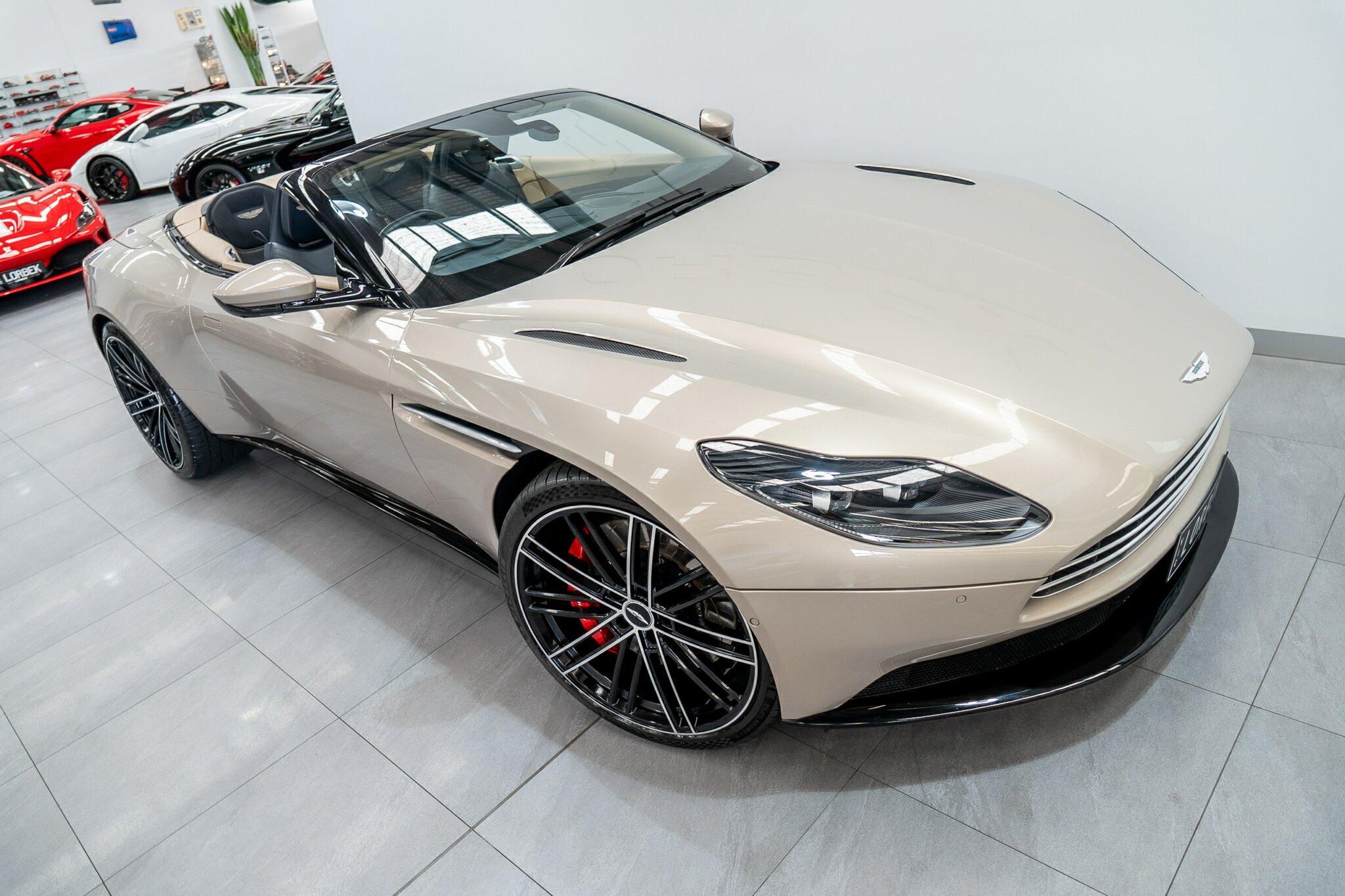 2021 ASTON MARTIN DB11 MY21 VOLANTE 8 SP AUTO STEPTRONIC SPRT 2D CONVERTIBLE