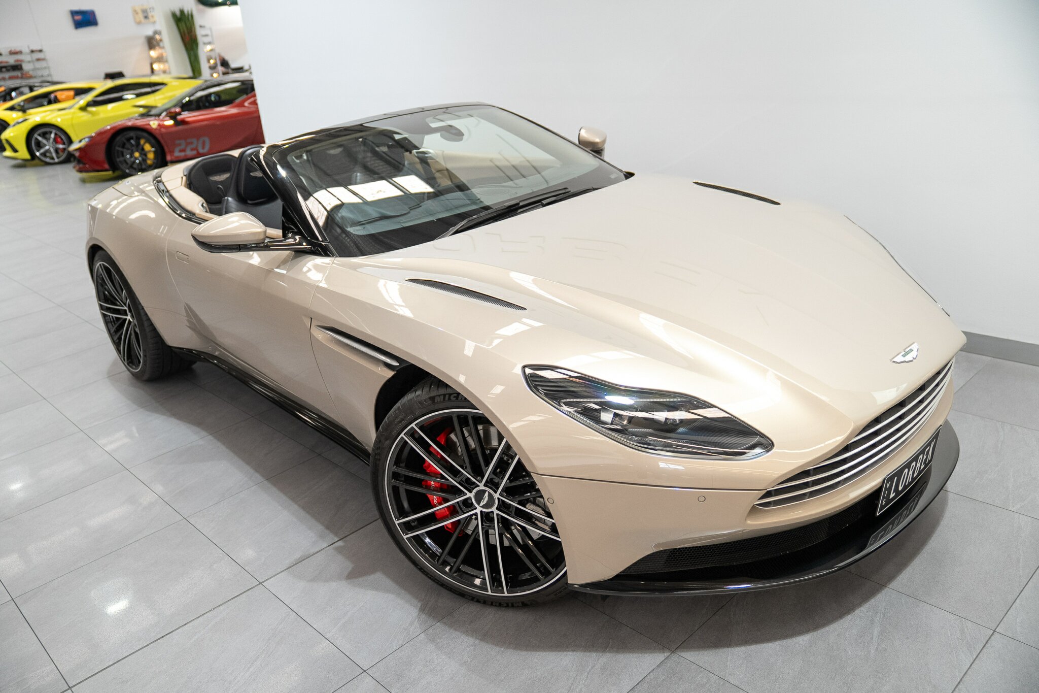 2021 ASTON MARTIN DB11 MY21 VOLANTE 8 SP AUTO STEPTRONIC SPRT 2D CONVERTIBLE
