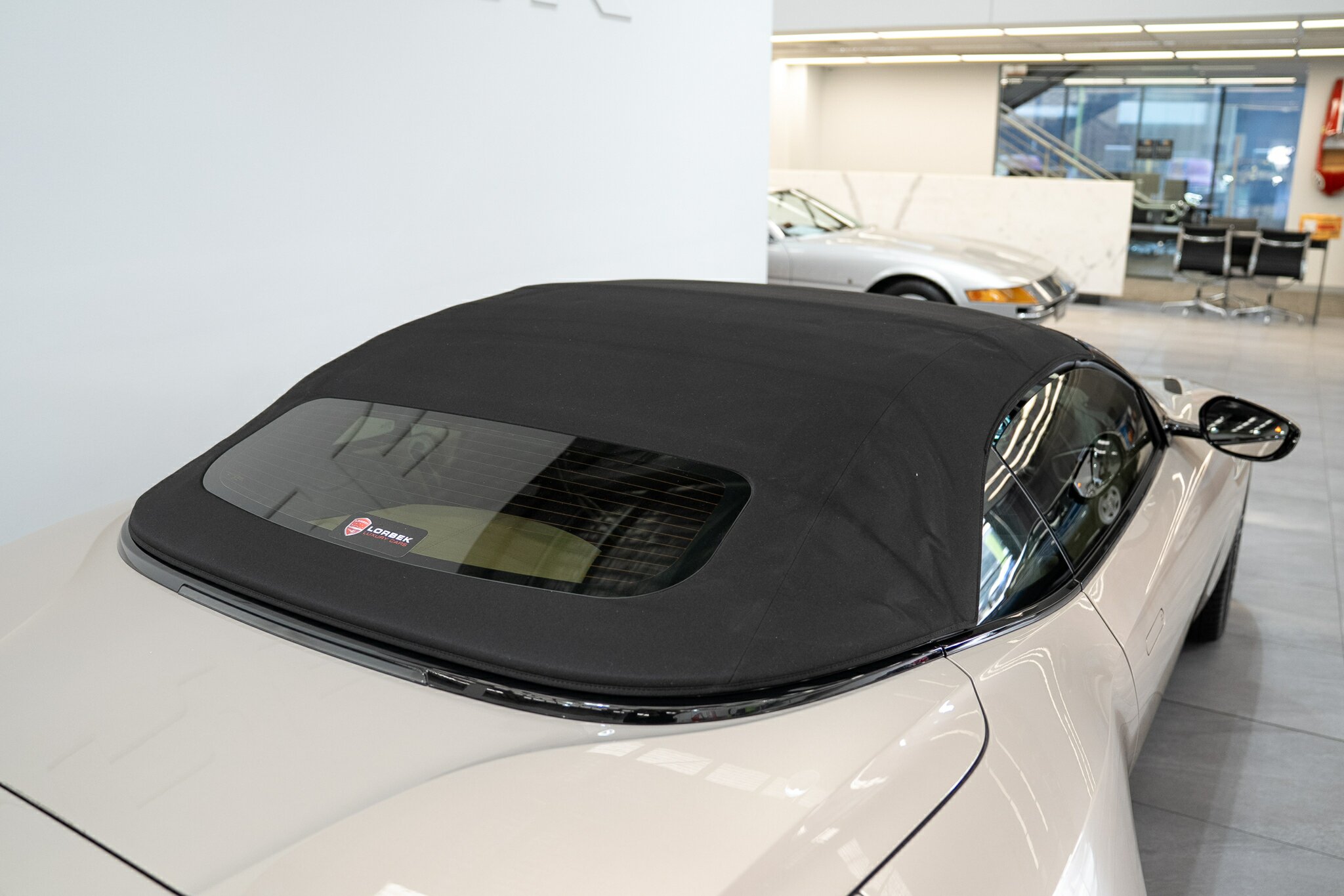 2021 ASTON MARTIN DB11 MY21 VOLANTE 8 SP AUTO STEPTRONIC SPRT 2D CONVERTIBLE