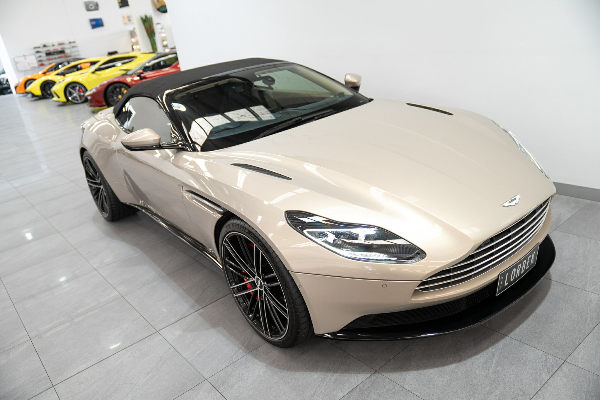 2021 ASTON MARTIN DB11 MY21 VOLANTE 8 SP AUTO STEPTRONIC SPRT 2D CONVERTIBLE
