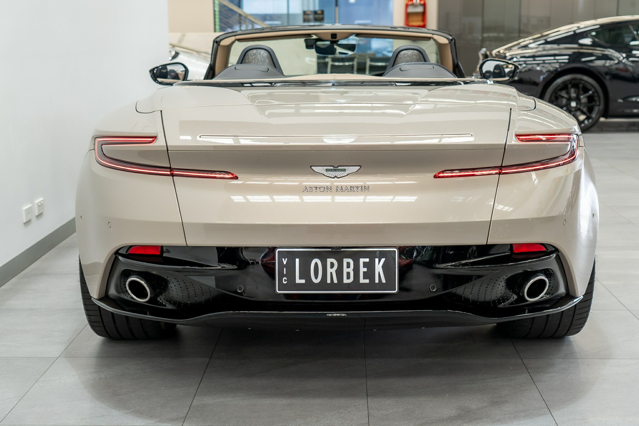 2021 ASTON MARTIN DB11 MY21 VOLANTE 8 SP AUTO STEPTRONIC SPRT 2D CONVERTIBLE