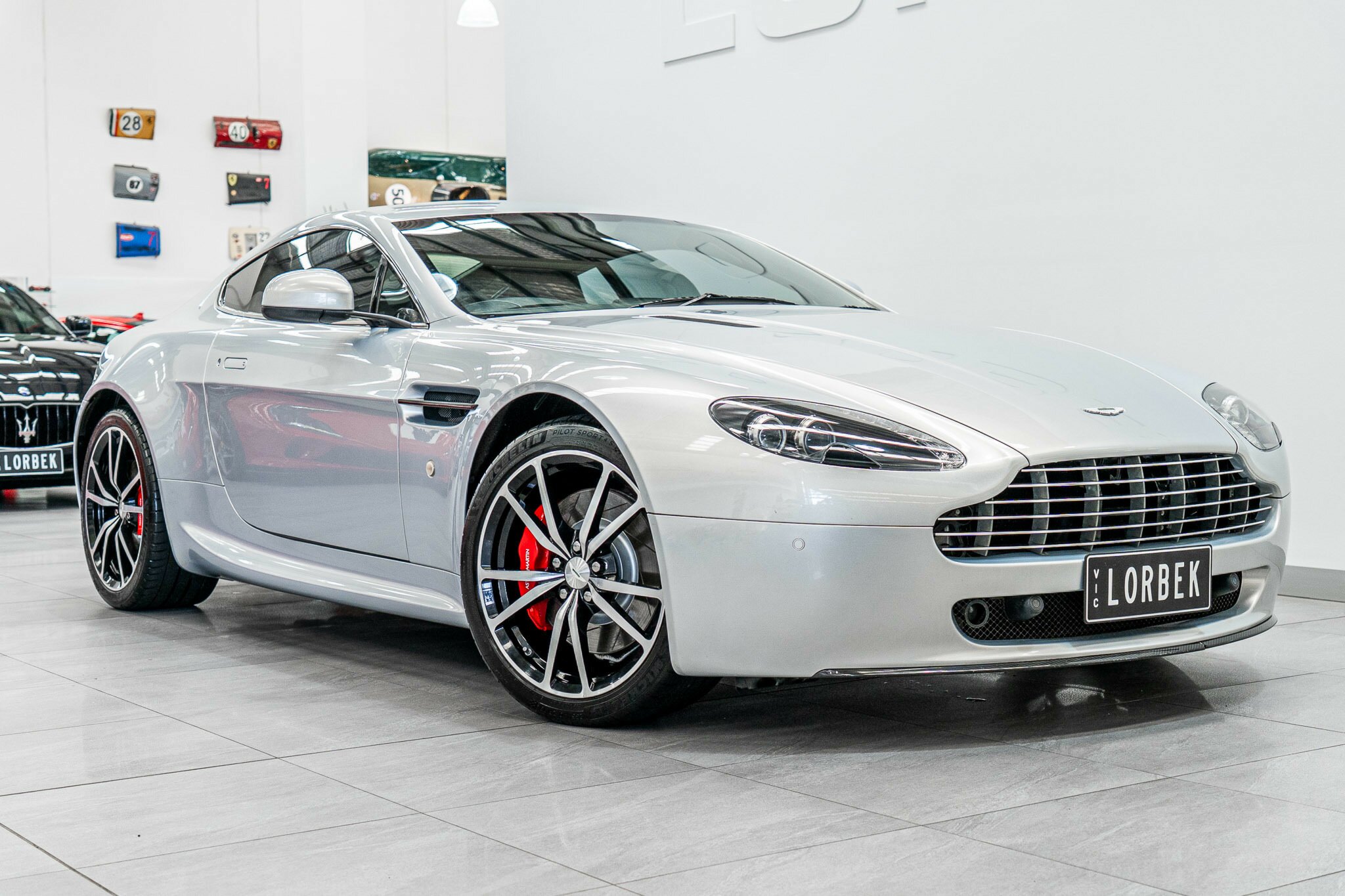 2010 ASTON MARTIN V8 MY10 VANTAGE 6 SP AUTO SEQUENTIAL SEDAN