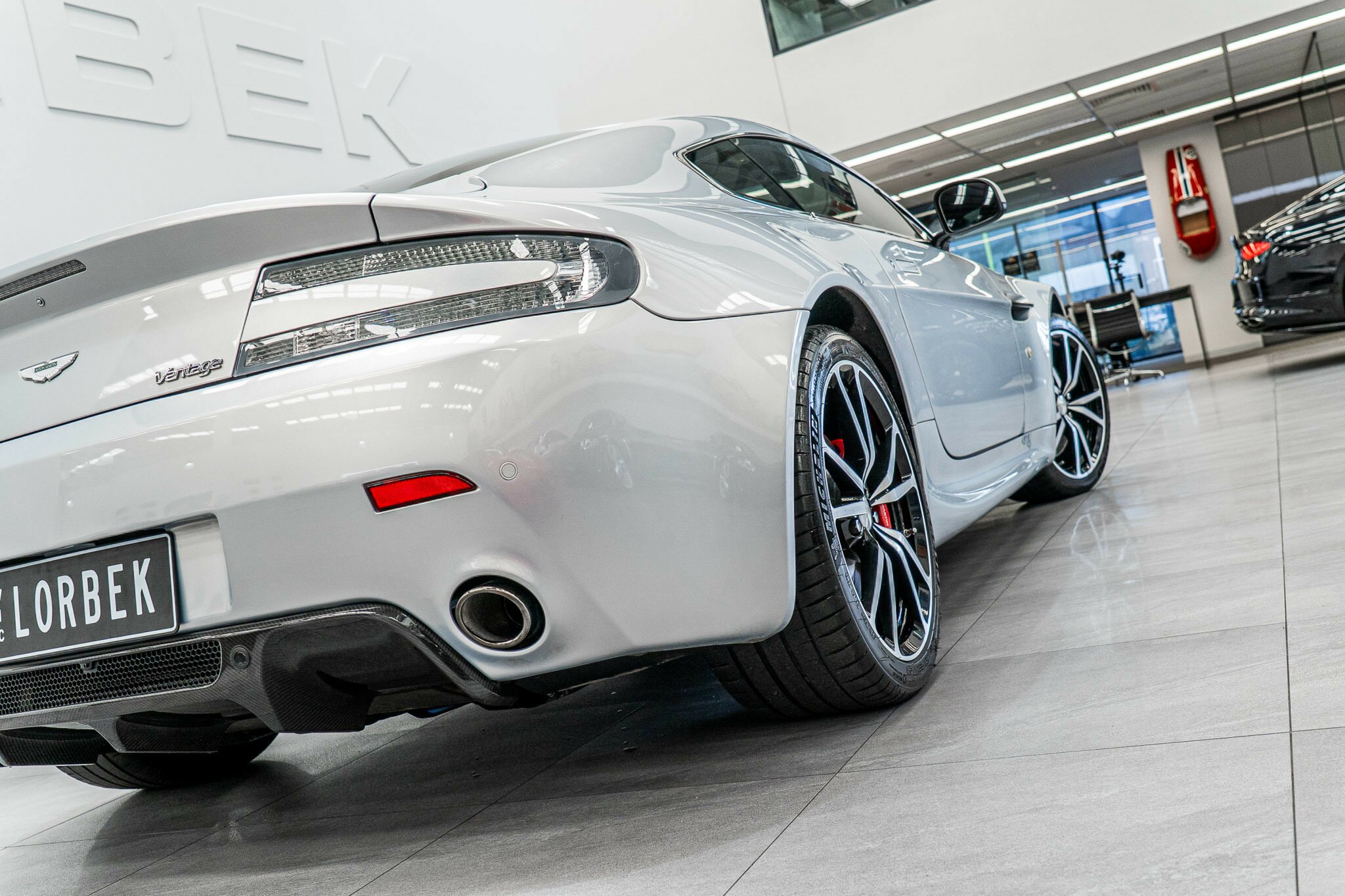 2010 ASTON MARTIN V8 MY10 VANTAGE 6 SP AUTO SEQUENTIAL SEDAN