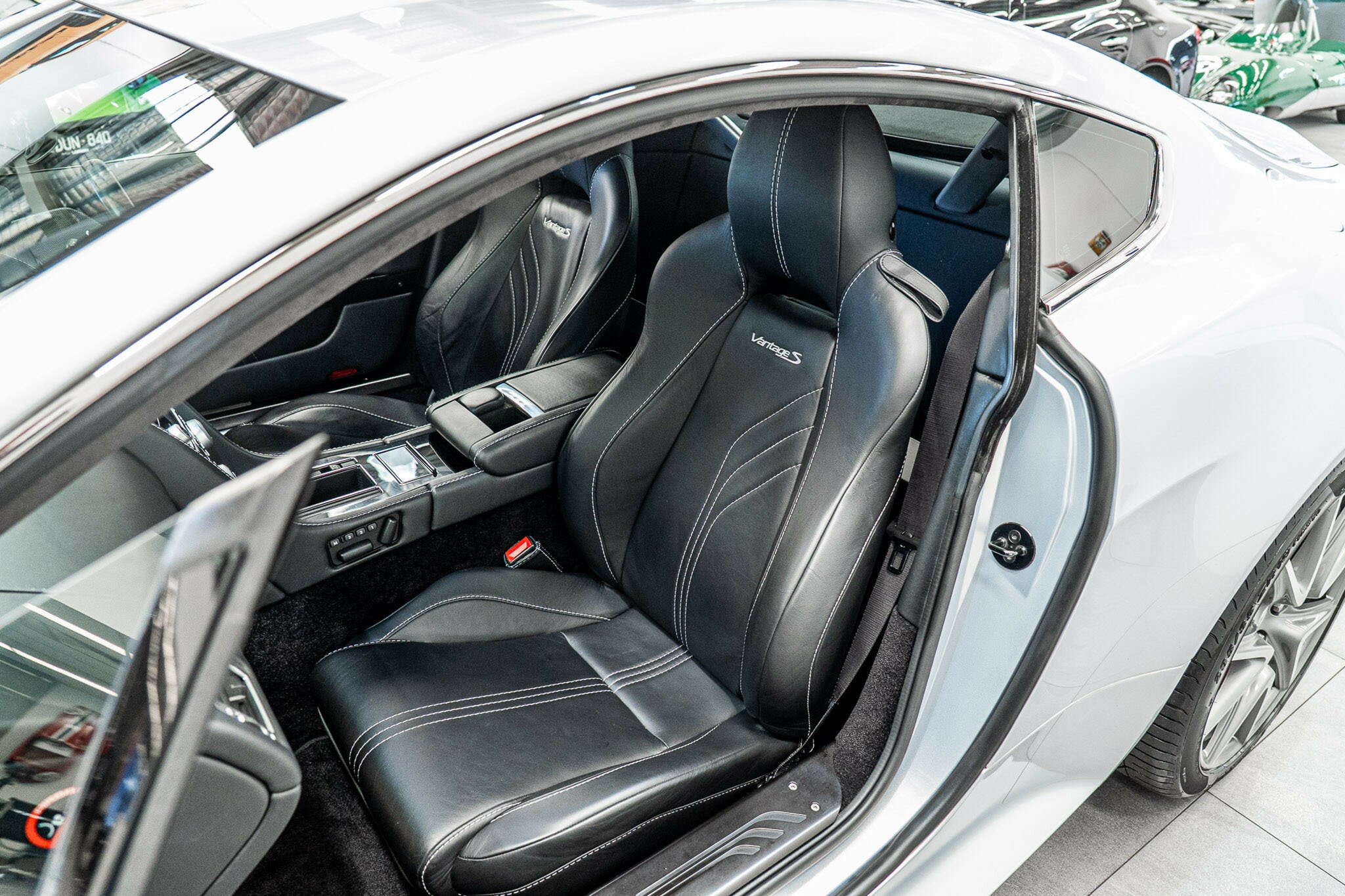 2011 ASTON MARTIN V8 MY11 VANTAGE S 7 SP AUTOMATIC SEDAN