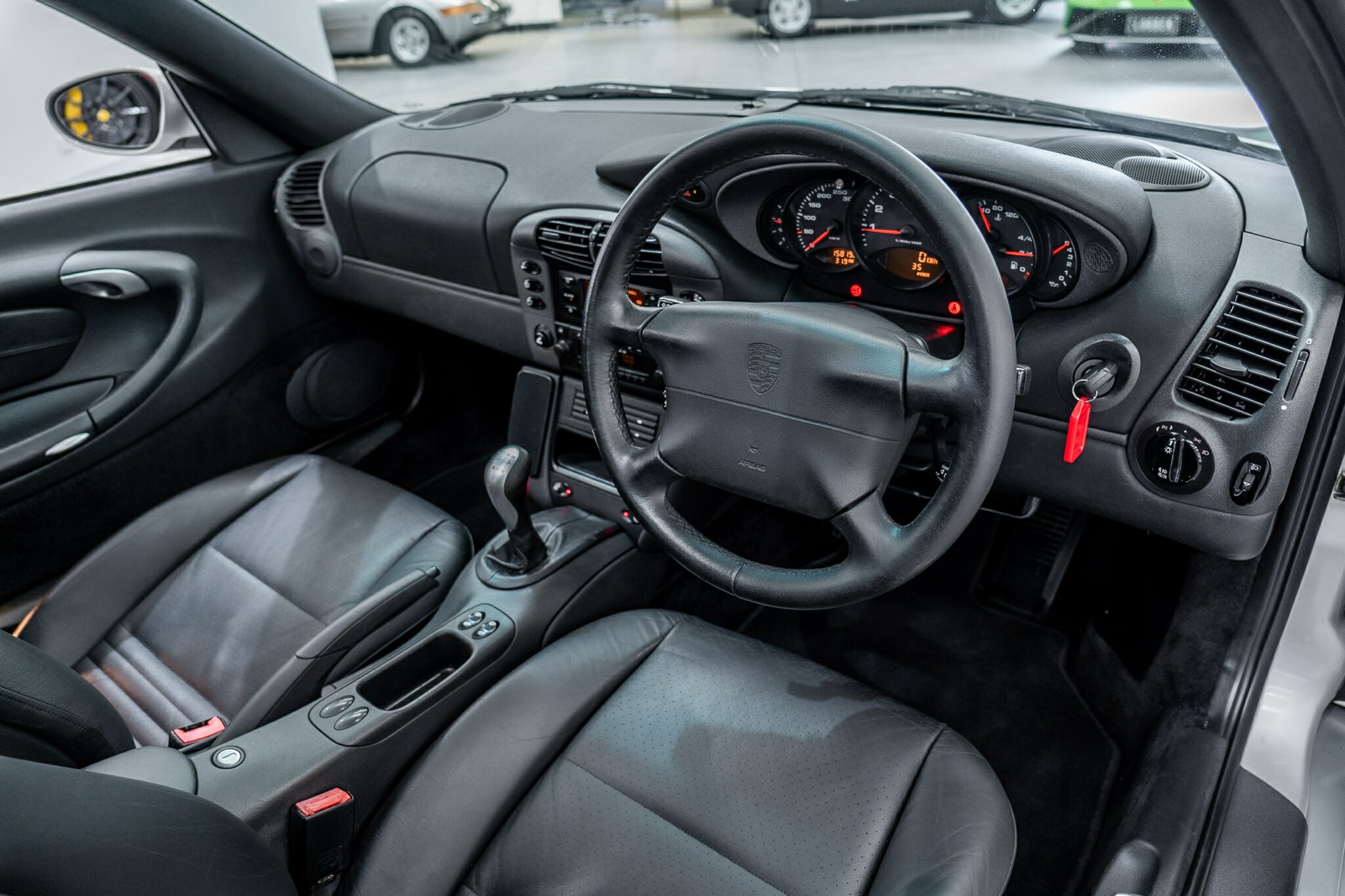 1998 PORSCHE 911 CARRERA 4 6 SP MANUAL 2D COUPE
