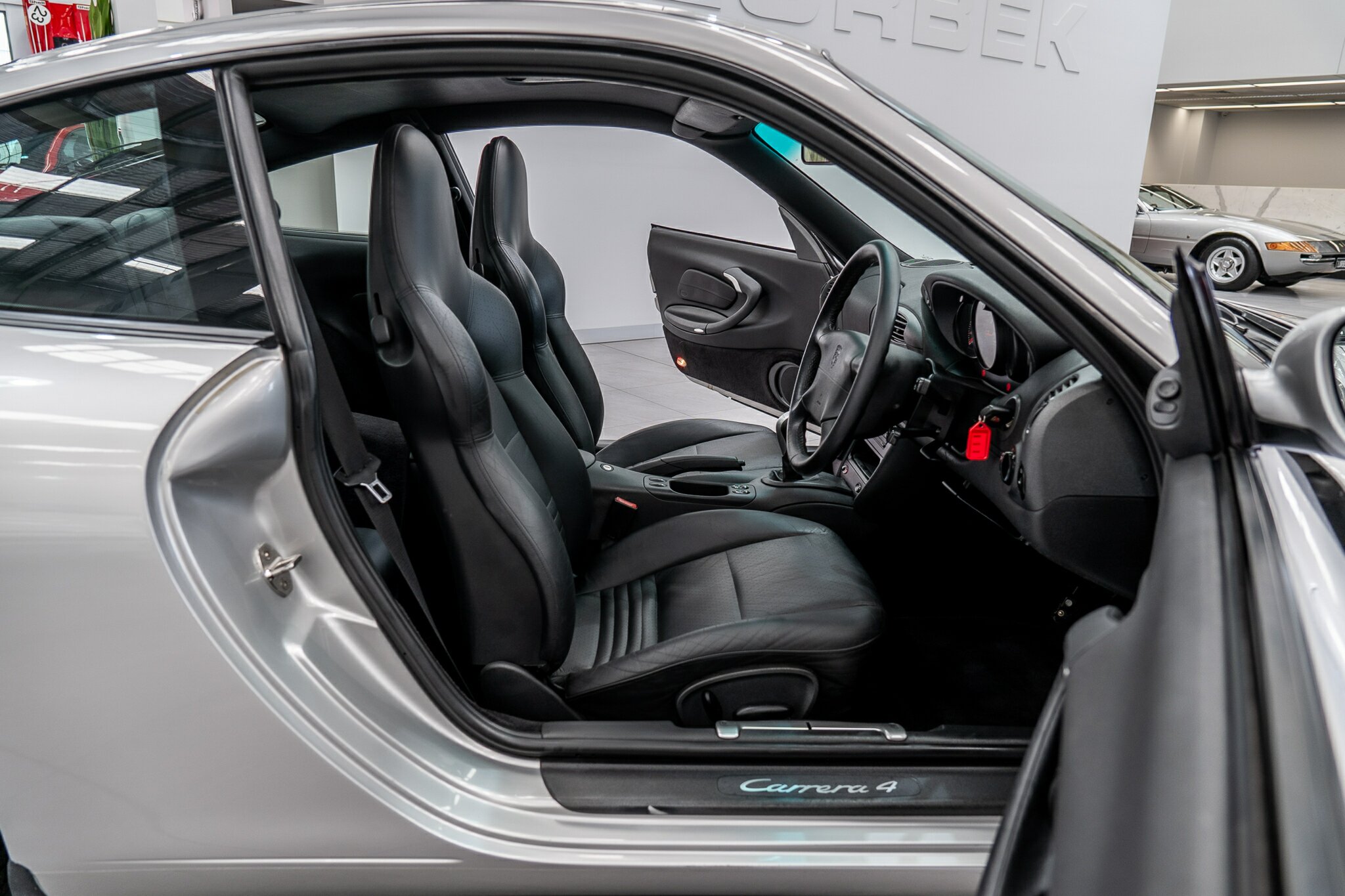 1998 PORSCHE 911 CARRERA 4 6 SP MANUAL 2D COUPE
