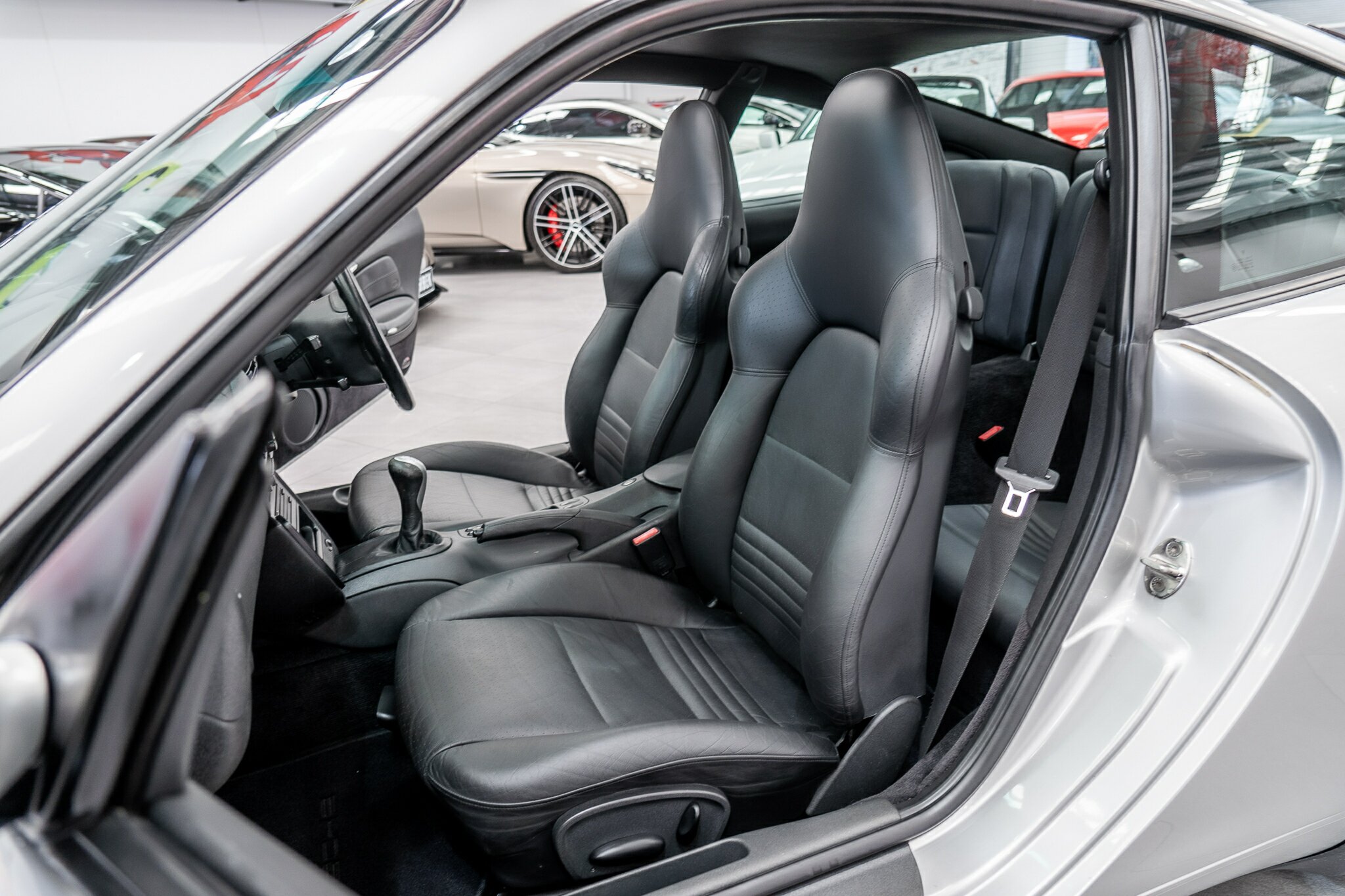 1998 PORSCHE 911 CARRERA 4 6 SP MANUAL 2D COUPE