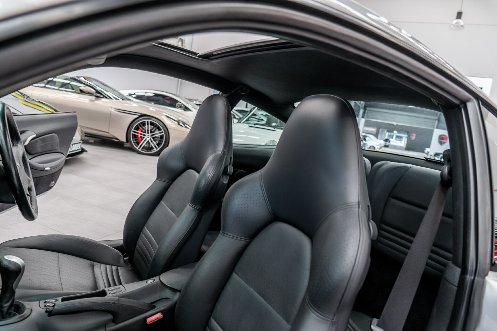1998 PORSCHE 911 CARRERA 4 6 SP MANUAL 2D COUPE