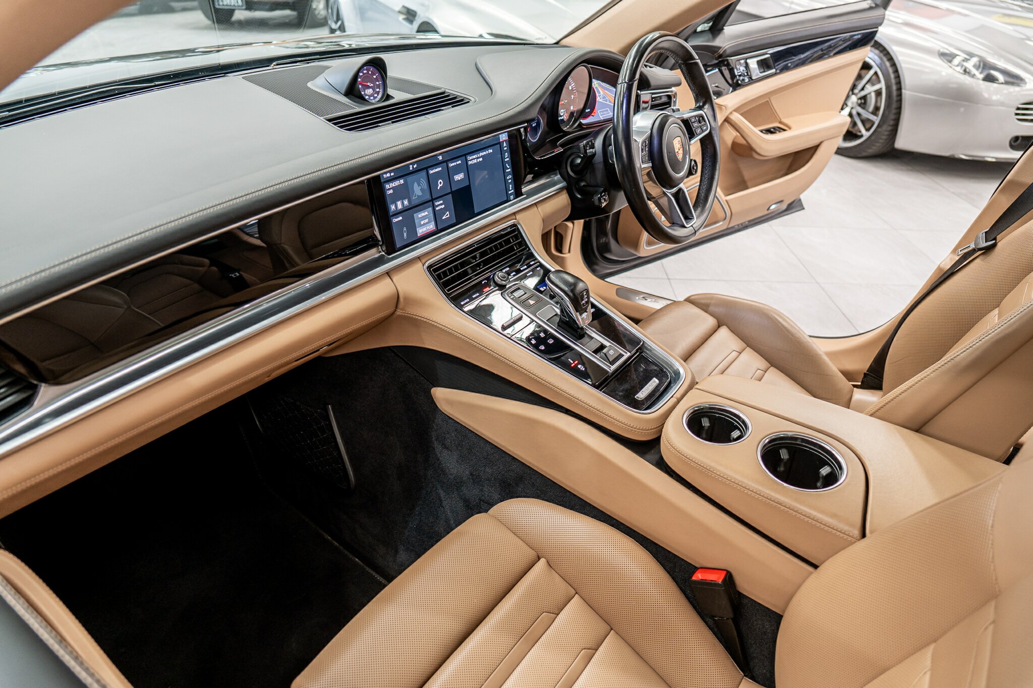 2017 PORSCHE PANAMERA 97A MY18 4S 8 SP AUTO DUAL CLUTCH 4D COUPE