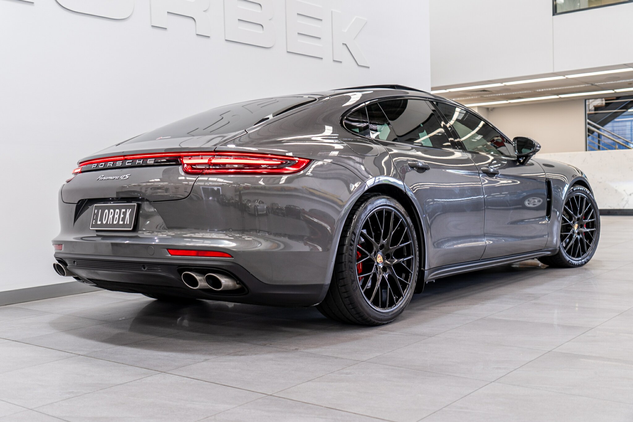 2017 PORSCHE PANAMERA 97A MY18 4S 8 SP AUTO DUAL CLUTCH 4D COUPE