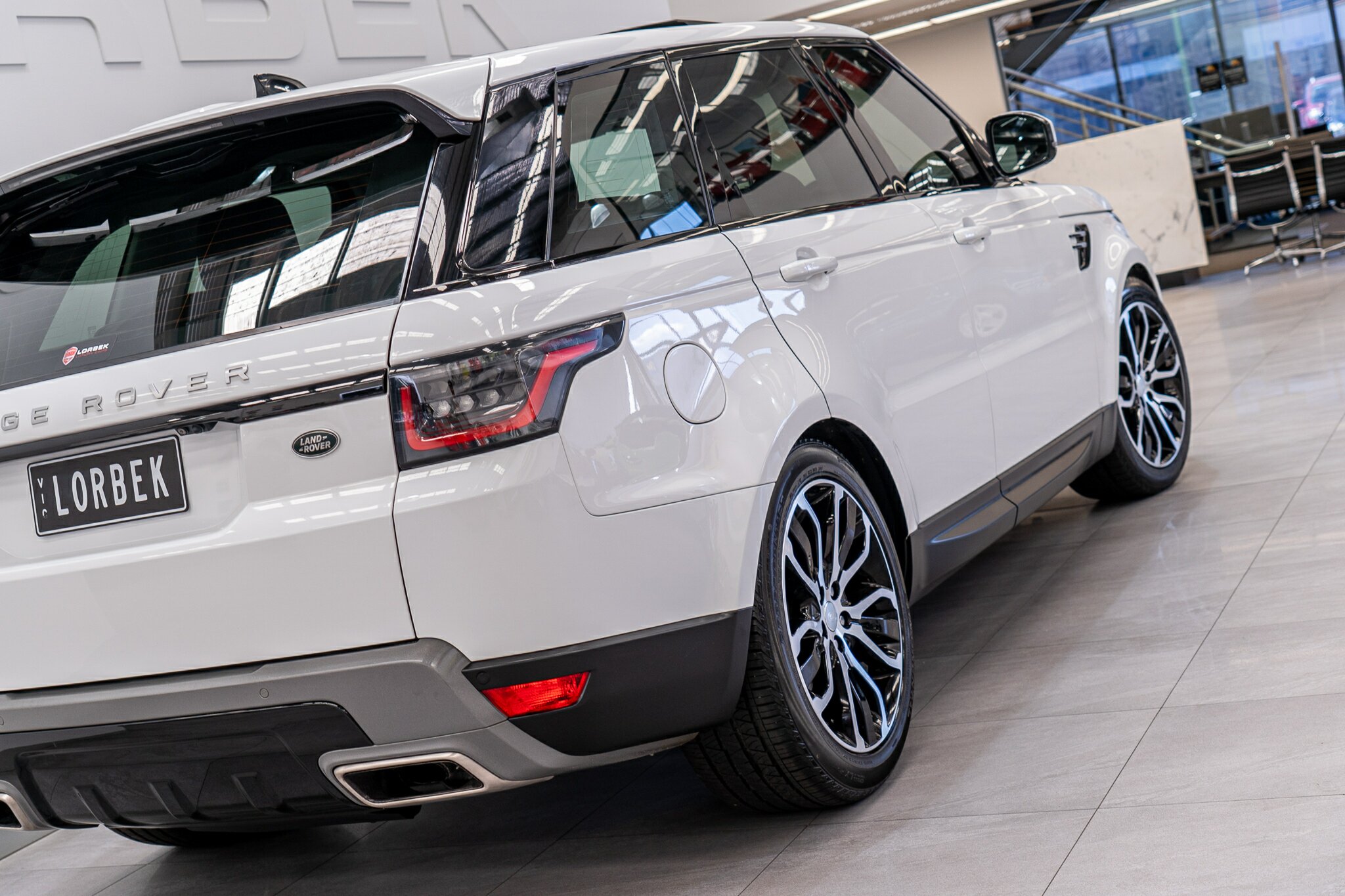 2018 RANGE ROVER RANGE ROVER LW MY19 SPORT SDV6 SE (183kW) 8 SP AUTOMATIC 4D WAGON