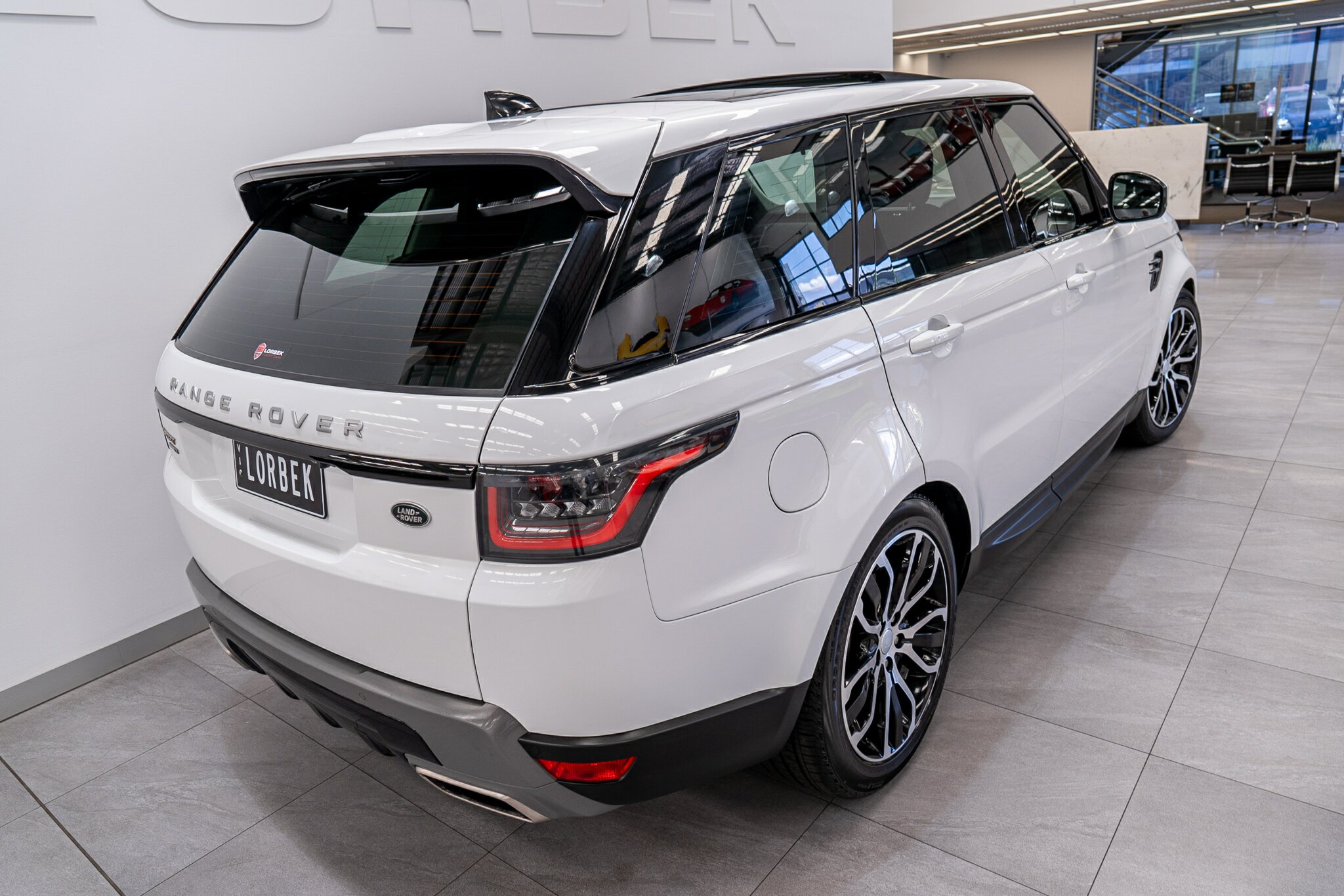 2018 RANGE ROVER RANGE ROVER LW MY19 SPORT SDV6 SE (183kW) 8 SP AUTOMATIC 4D WAGON