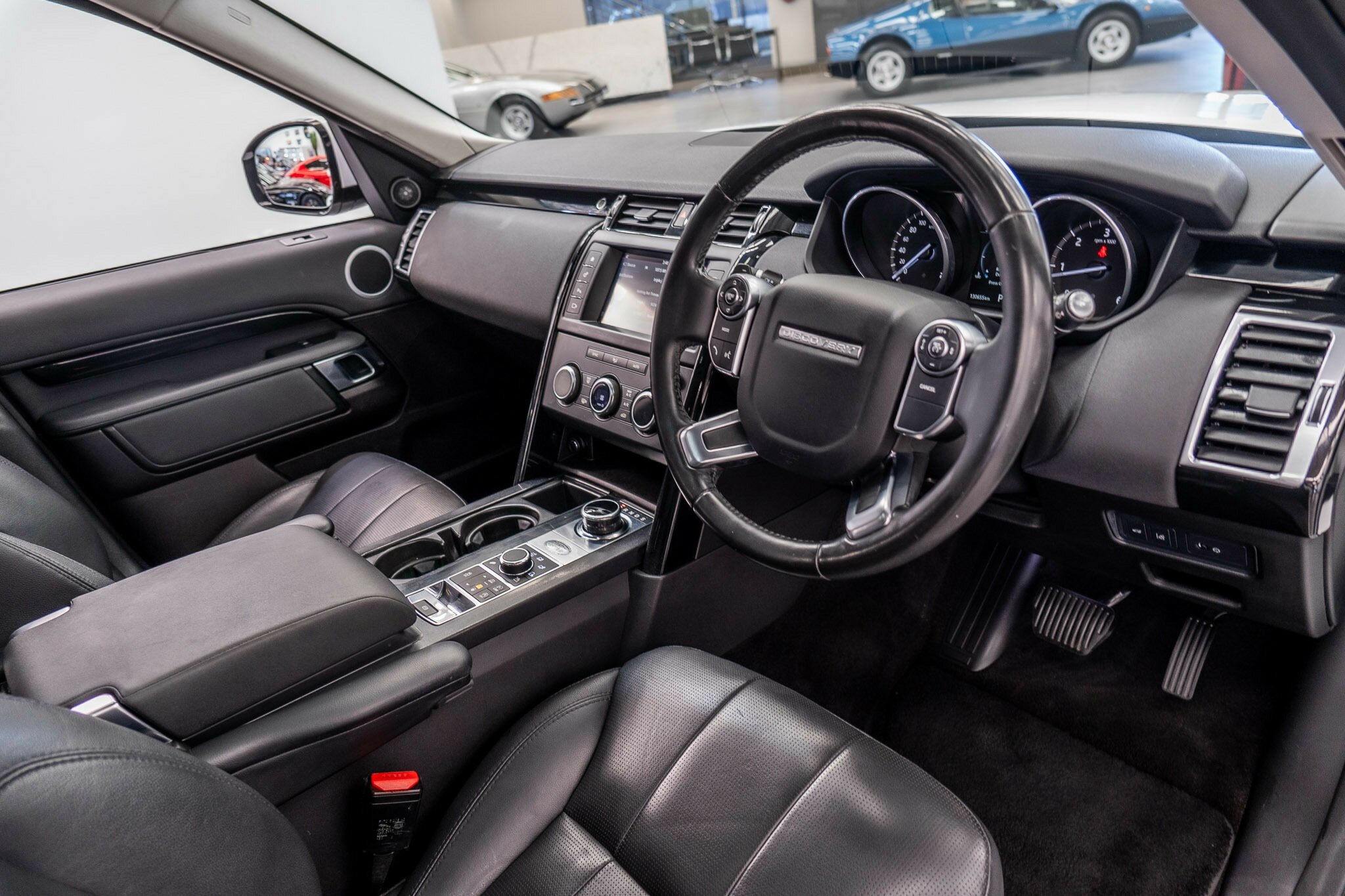 2017 LAND ROVER DISCOVERY MY17 TD6 SE 8 SP AUTOMATIC 4D WAGON