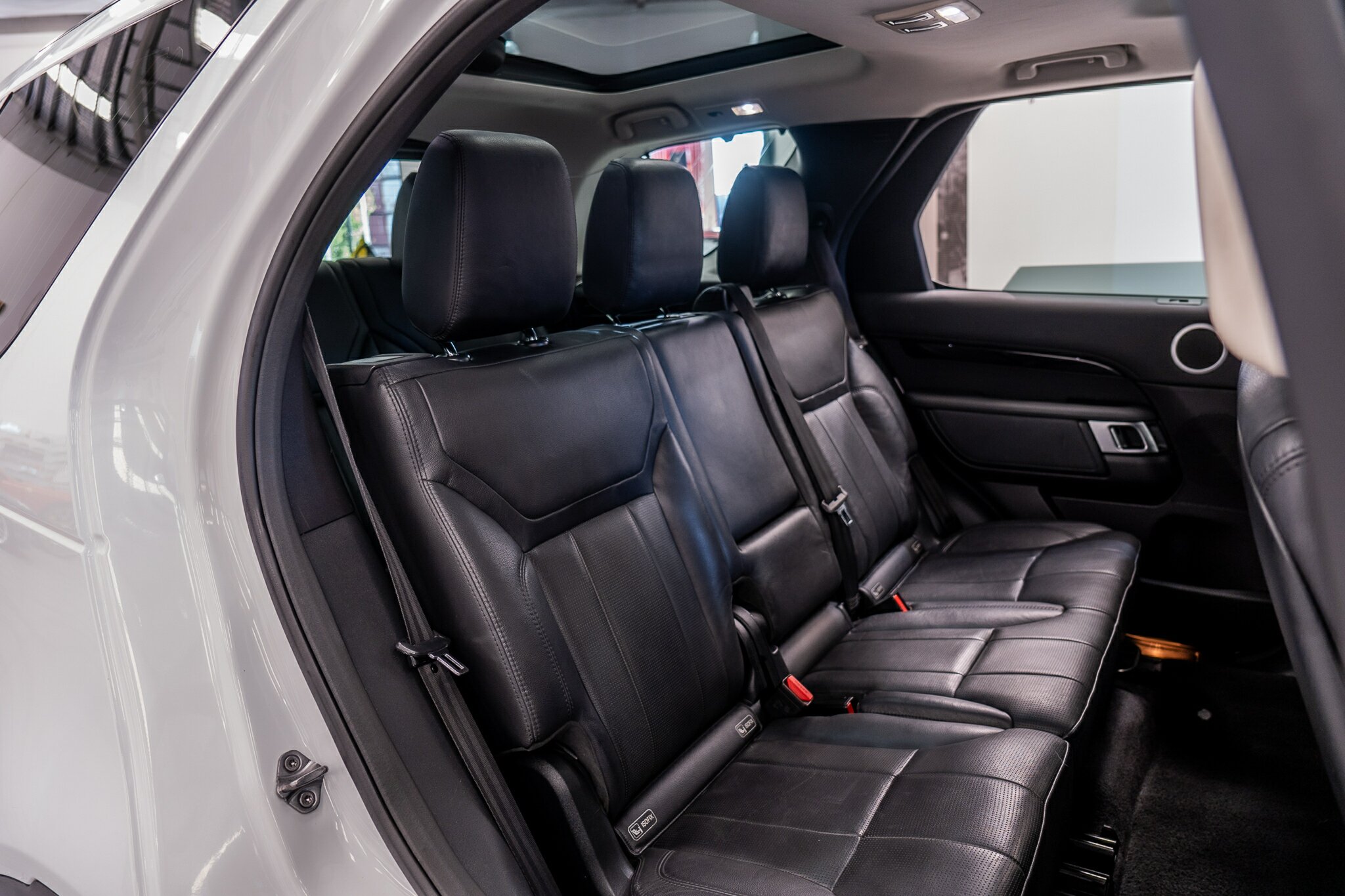 2017 LAND ROVER DISCOVERY MY17 TD6 SE 8 SP AUTOMATIC 4D WAGON