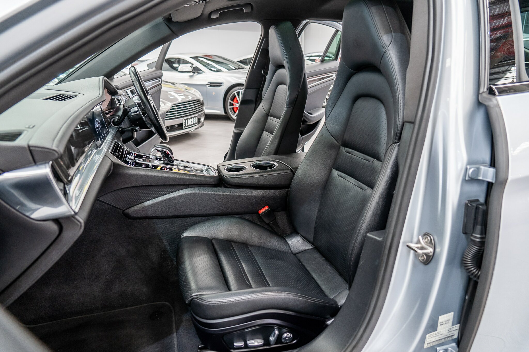 2017 PORSCHE PANAMERA 971 97A 8 SP AUTOMATIC 4D COUPE