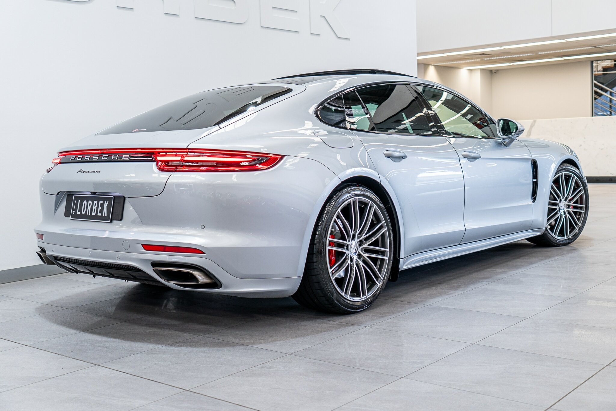 2017 PORSCHE PANAMERA 971 97A 8 SP AUTOMATIC 4D COUPE
