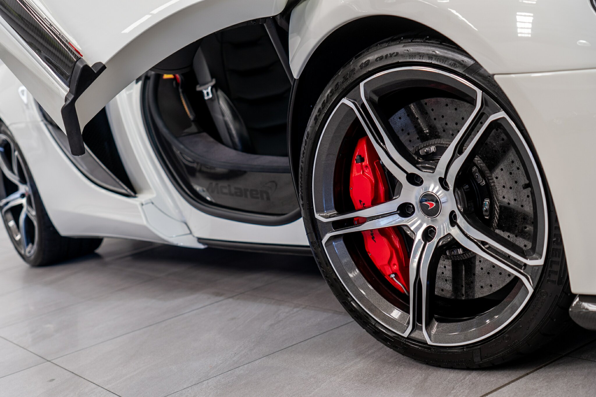 2016 McLAREN 650S 7 SP AUTO DIRECT SHIFT SEDAN