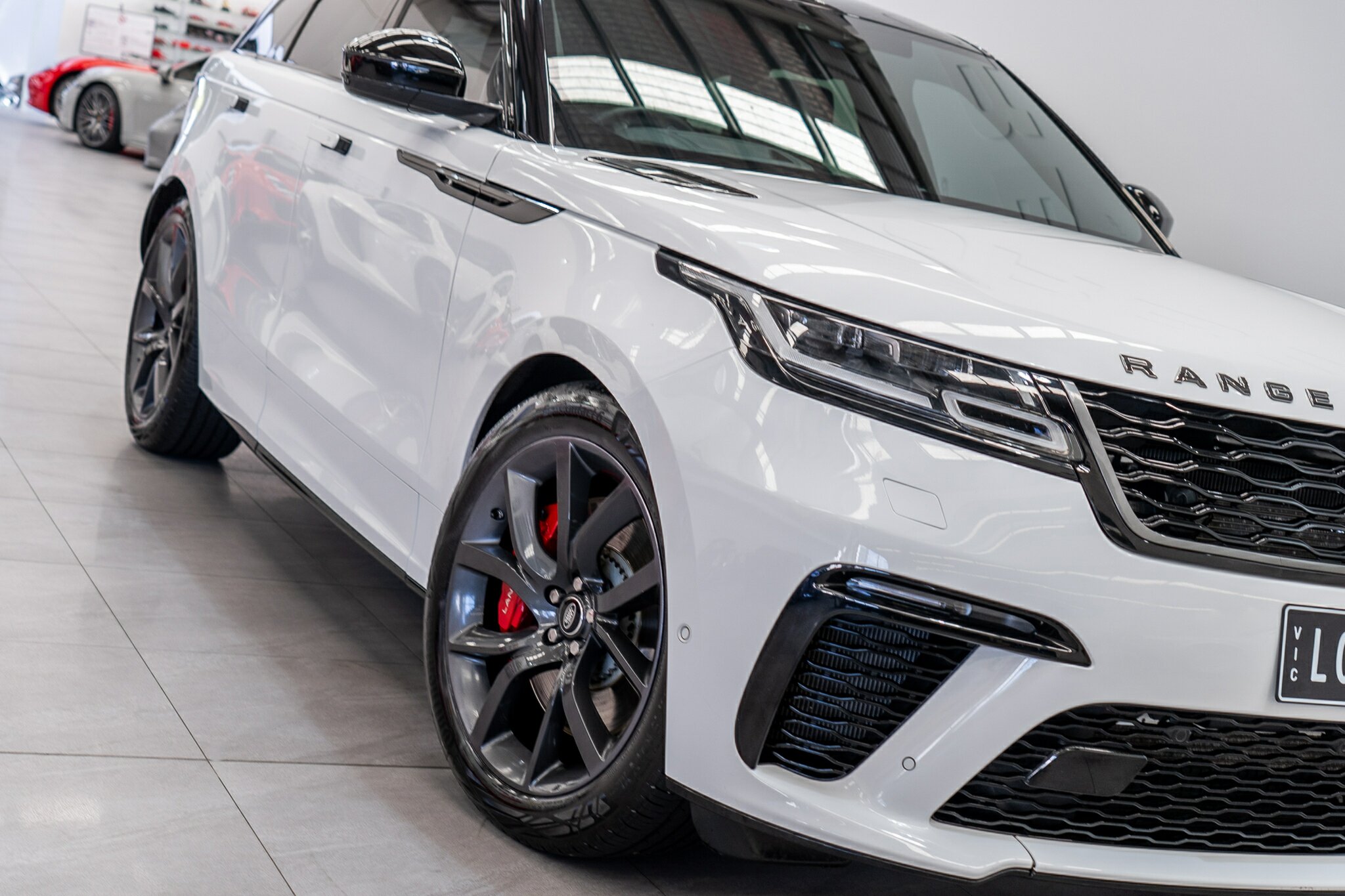 2019 LAND ROVER RANGE ROVER VELAR L560 MY20 P550 SV A/B DYNAMIC (405kW) 8 SP AUTOMATIC 4D WAGON