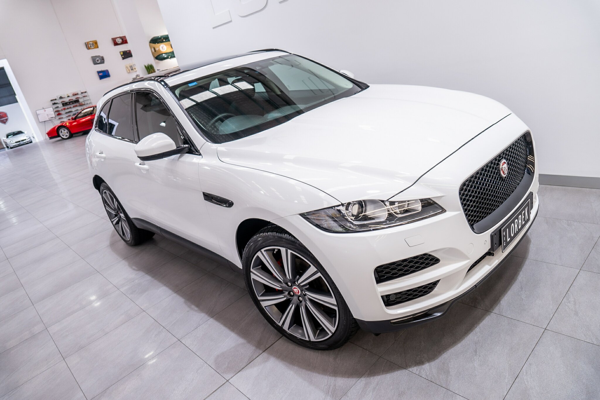 2016 JAGUAR F-PACE MY17 30D PRESTIGE AWD 8 SP AUTOMATIC 4D WAGON