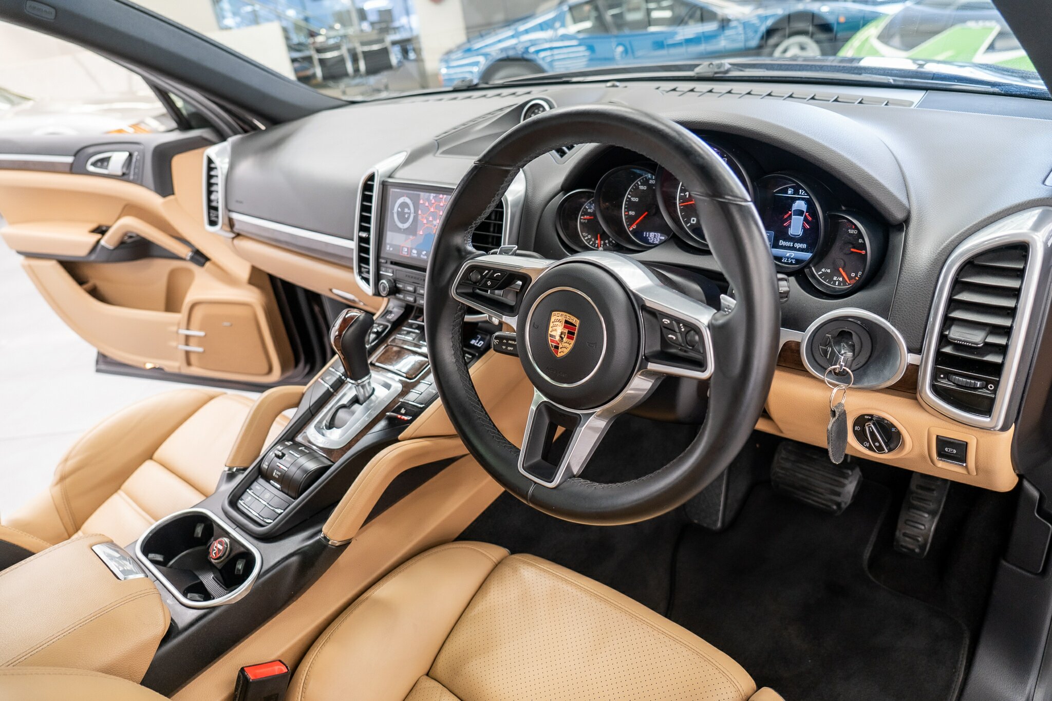2017 PORSCHE CAYENNE 92A MY18 DIESEL PLATINUM EDITION 8 SP AUTOMATIC TIPTRONIC 4D WAGON