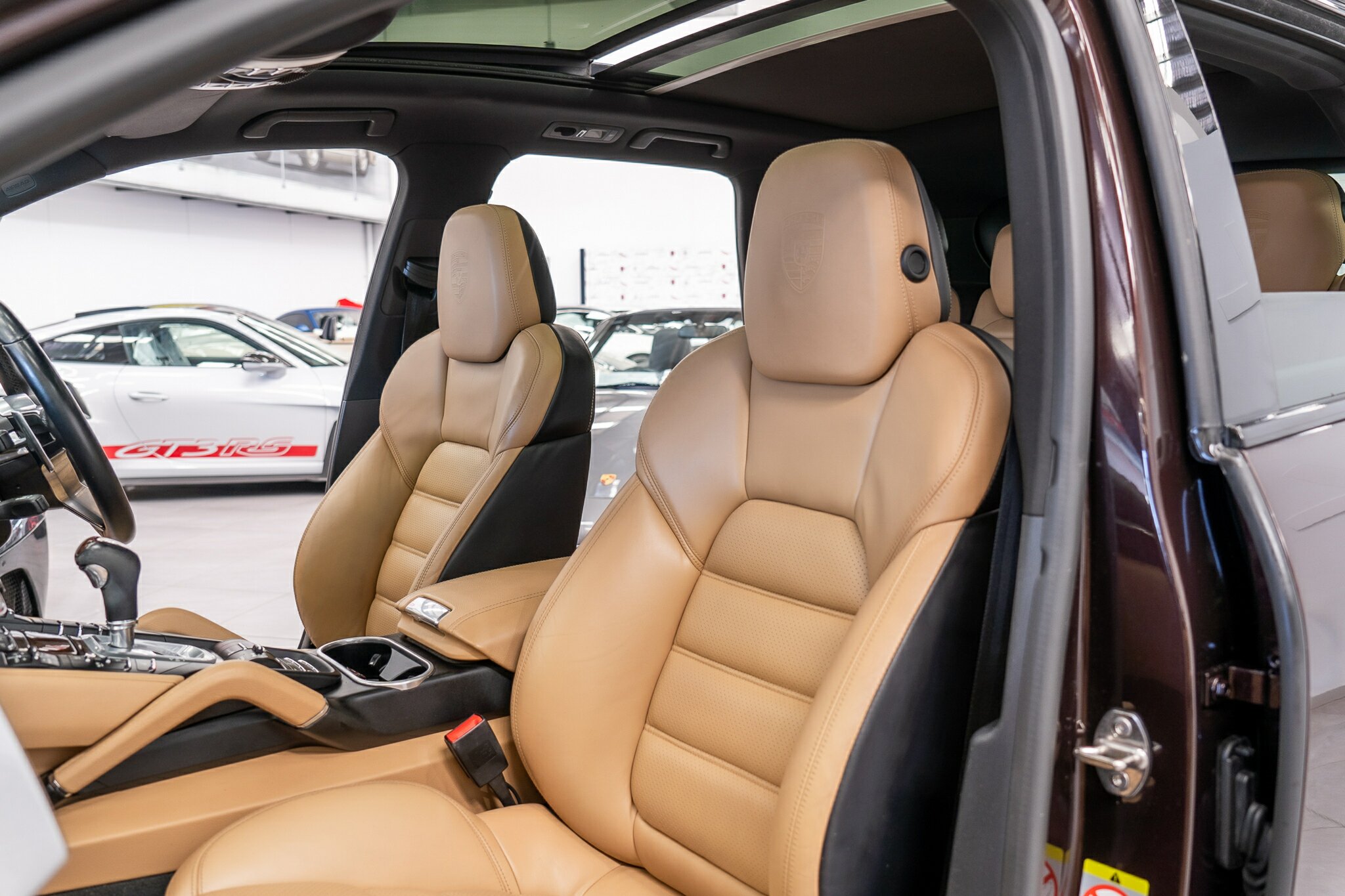 2017 PORSCHE CAYENNE 92A MY18 DIESEL PLATINUM EDITION 8 SP AUTOMATIC TIPTRONIC 4D WAGON
