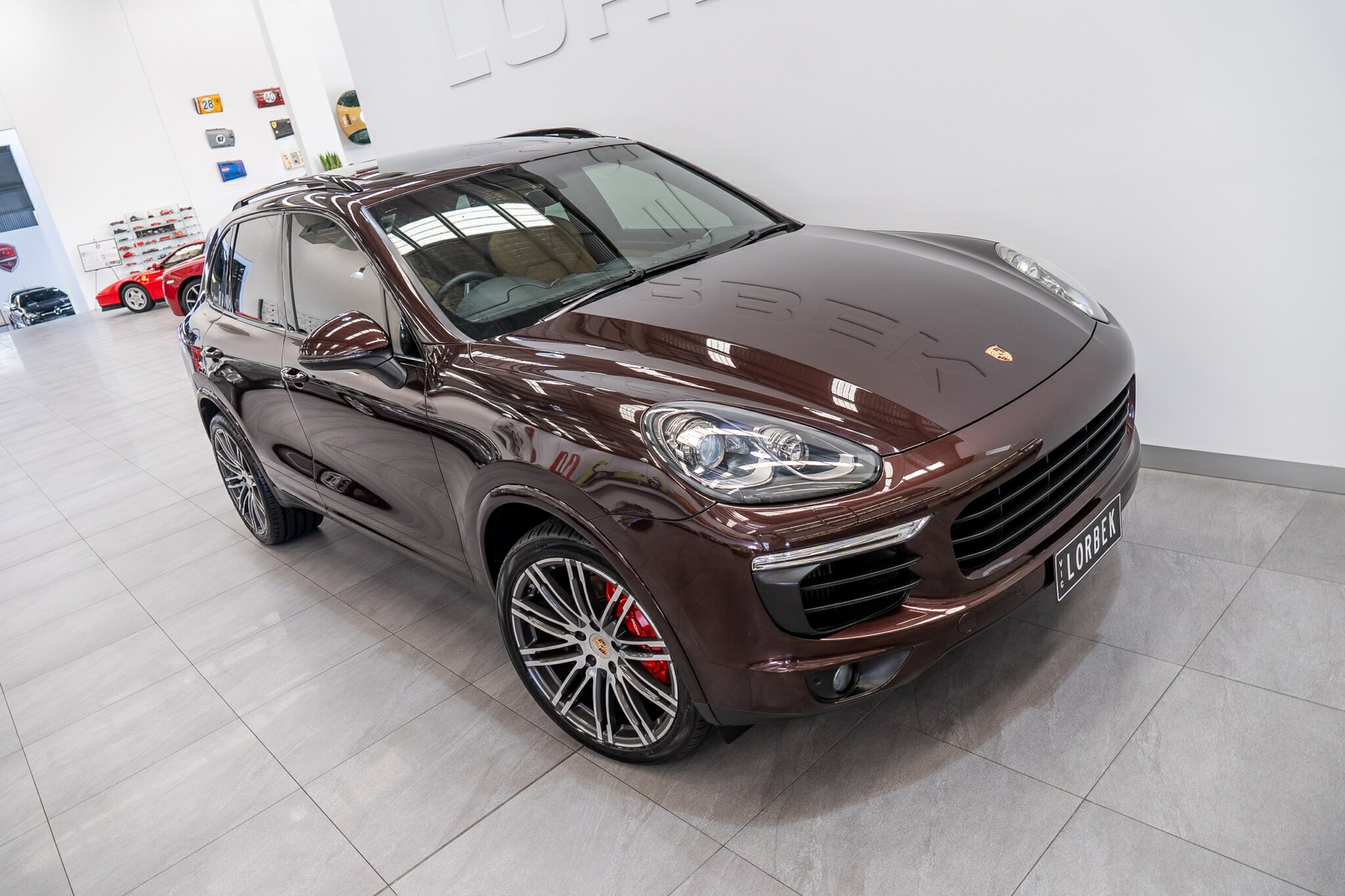 2017 PORSCHE CAYENNE 92A MY18 DIESEL PLATINUM EDITION 8 SP AUTOMATIC TIPTRONIC 4D WAGON