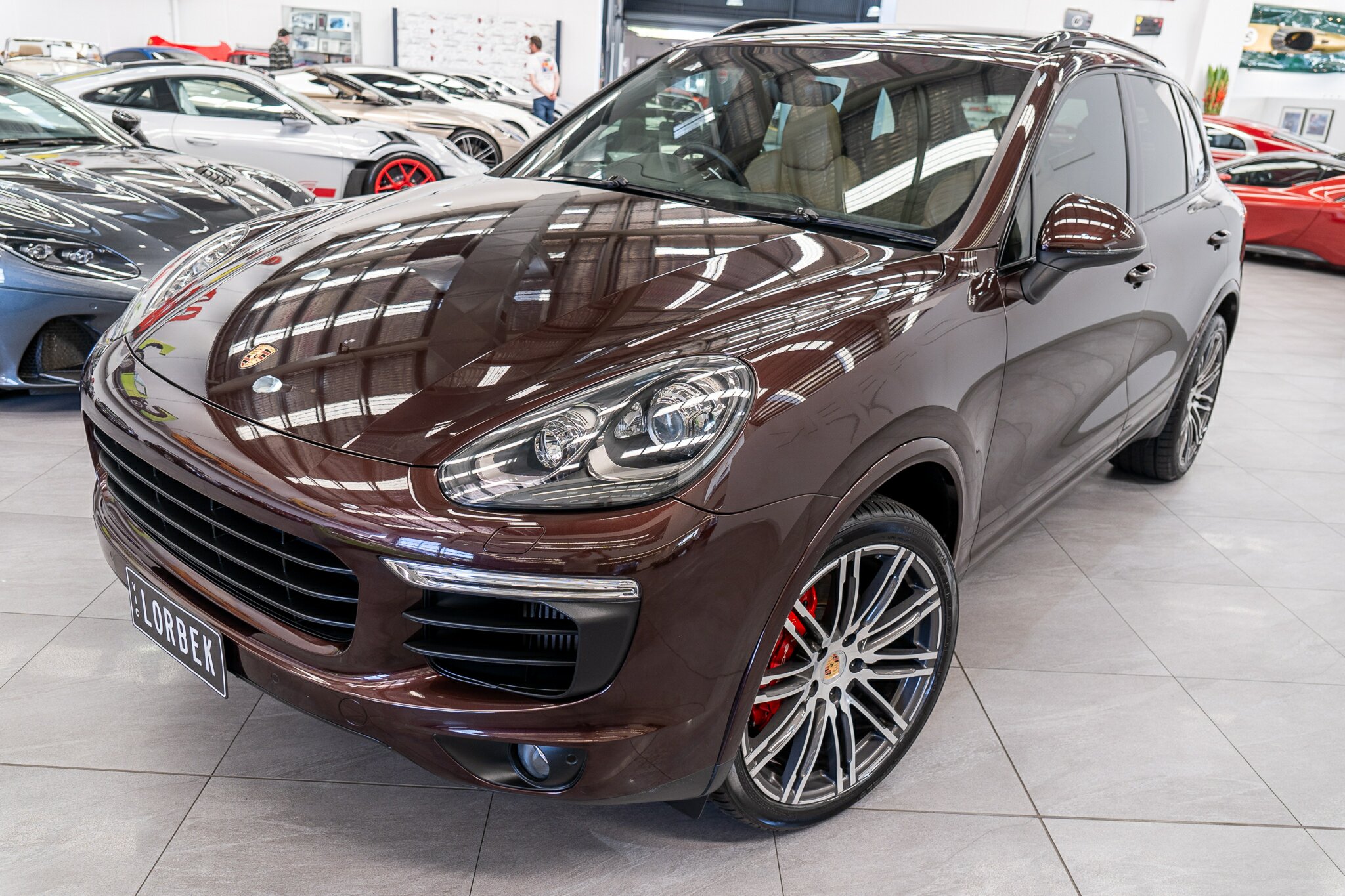 2017 PORSCHE CAYENNE 92A MY18 DIESEL PLATINUM EDITION 8 SP AUTOMATIC TIPTRONIC 4D WAGON