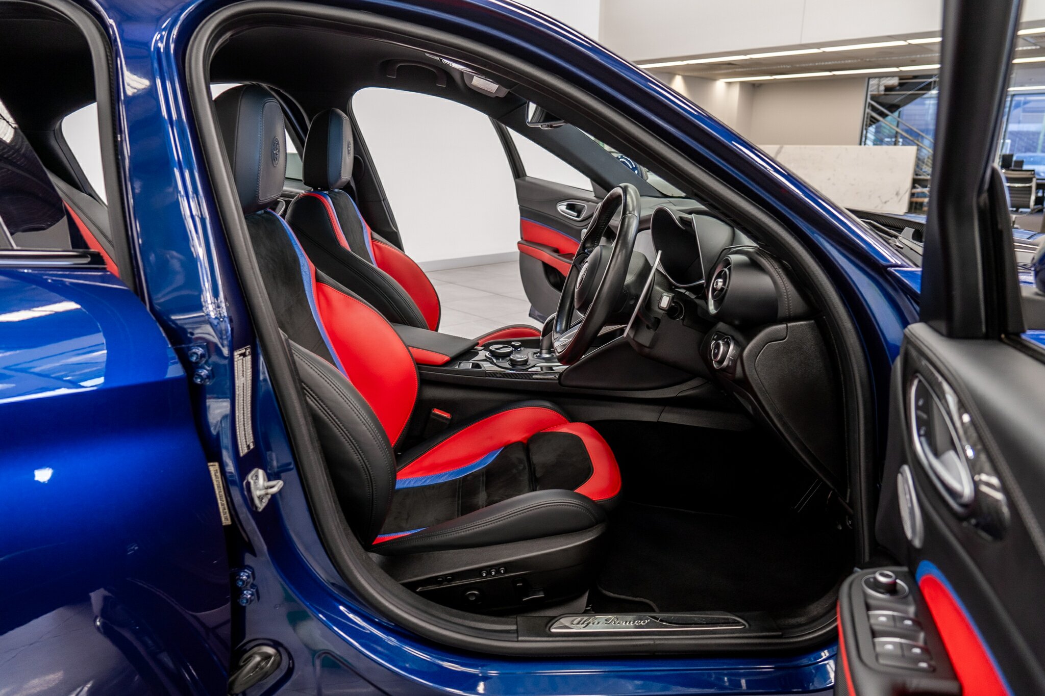 2017 ALFA ROMEO GIULIA 952 QUADRIFOGLIO (QV) 8 SP AUTOMATIC 4D SEDAN