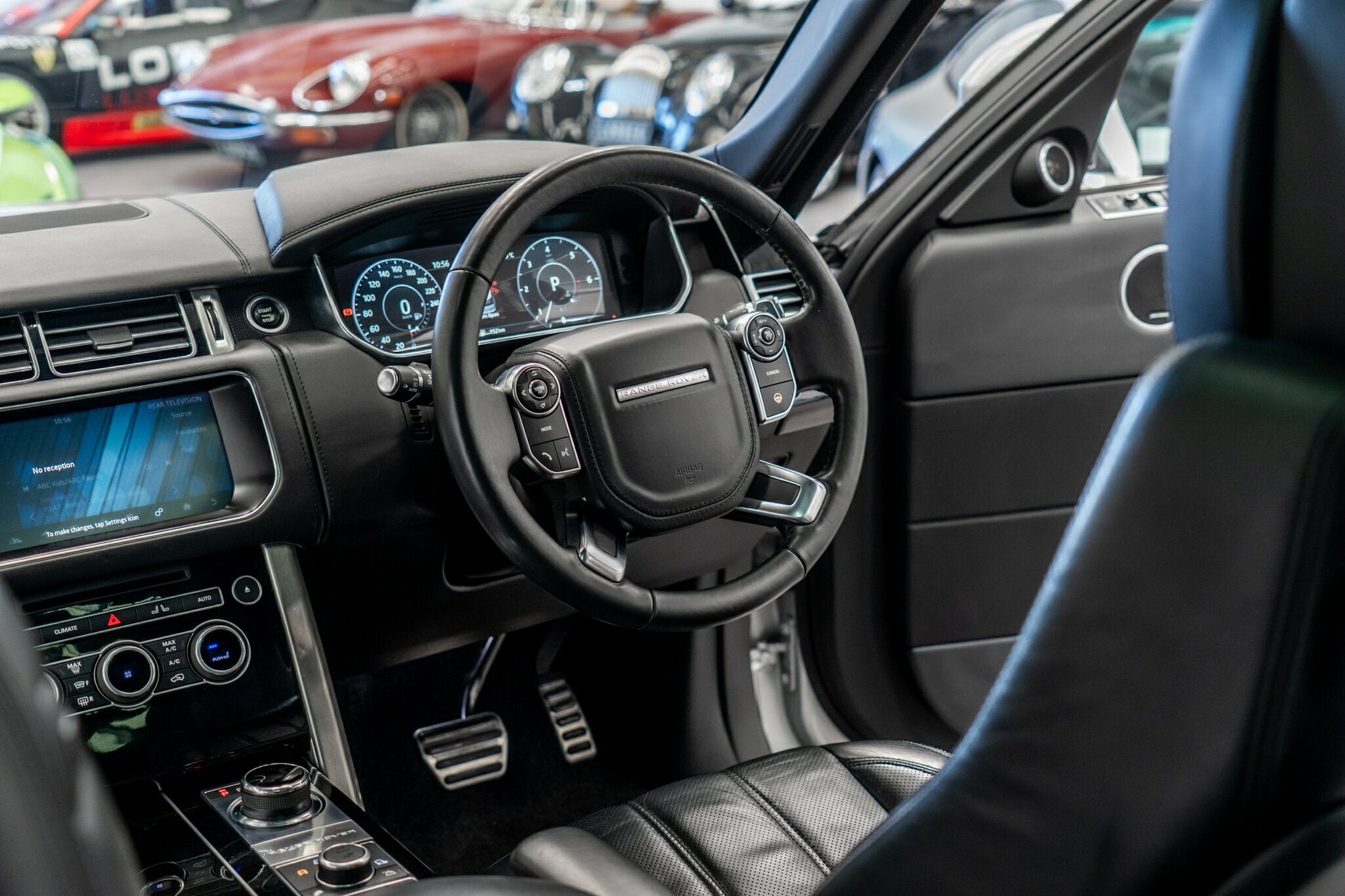 2017 RANGE ROVER RANGE ROVER LG MY17 AUTOBIOGRAPHY SDV8 8 SP AUTOMATIC 4D WAGON