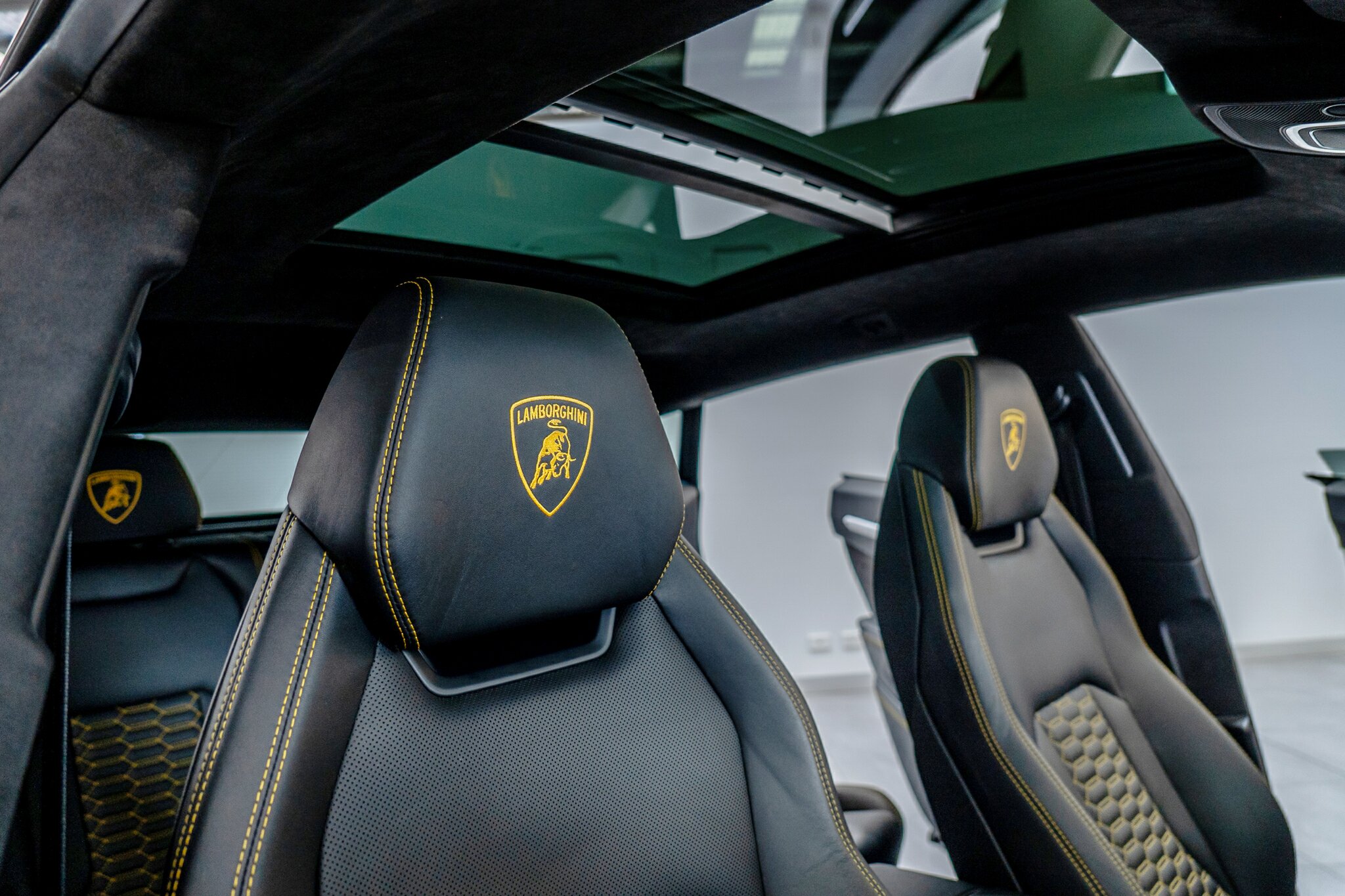 2019 LAMBORGHINI URUS 636 MY19 5 SEAT 8 SP AUTOMATIC 4D WAGON