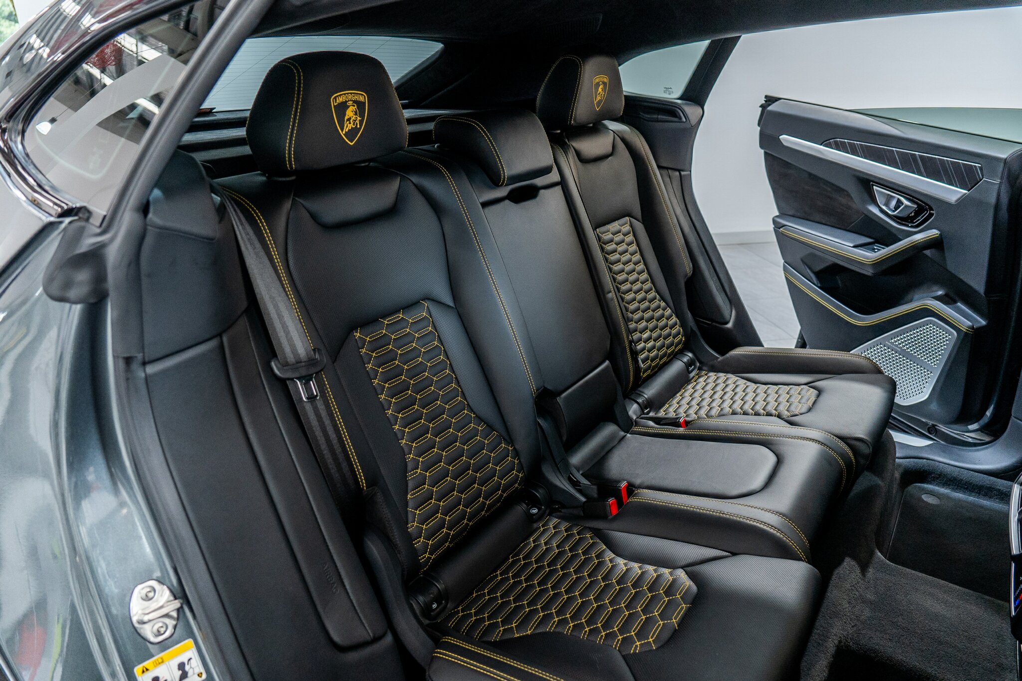 2019 LAMBORGHINI URUS 636 MY19 5 SEAT 8 SP AUTOMATIC 4D WAGON