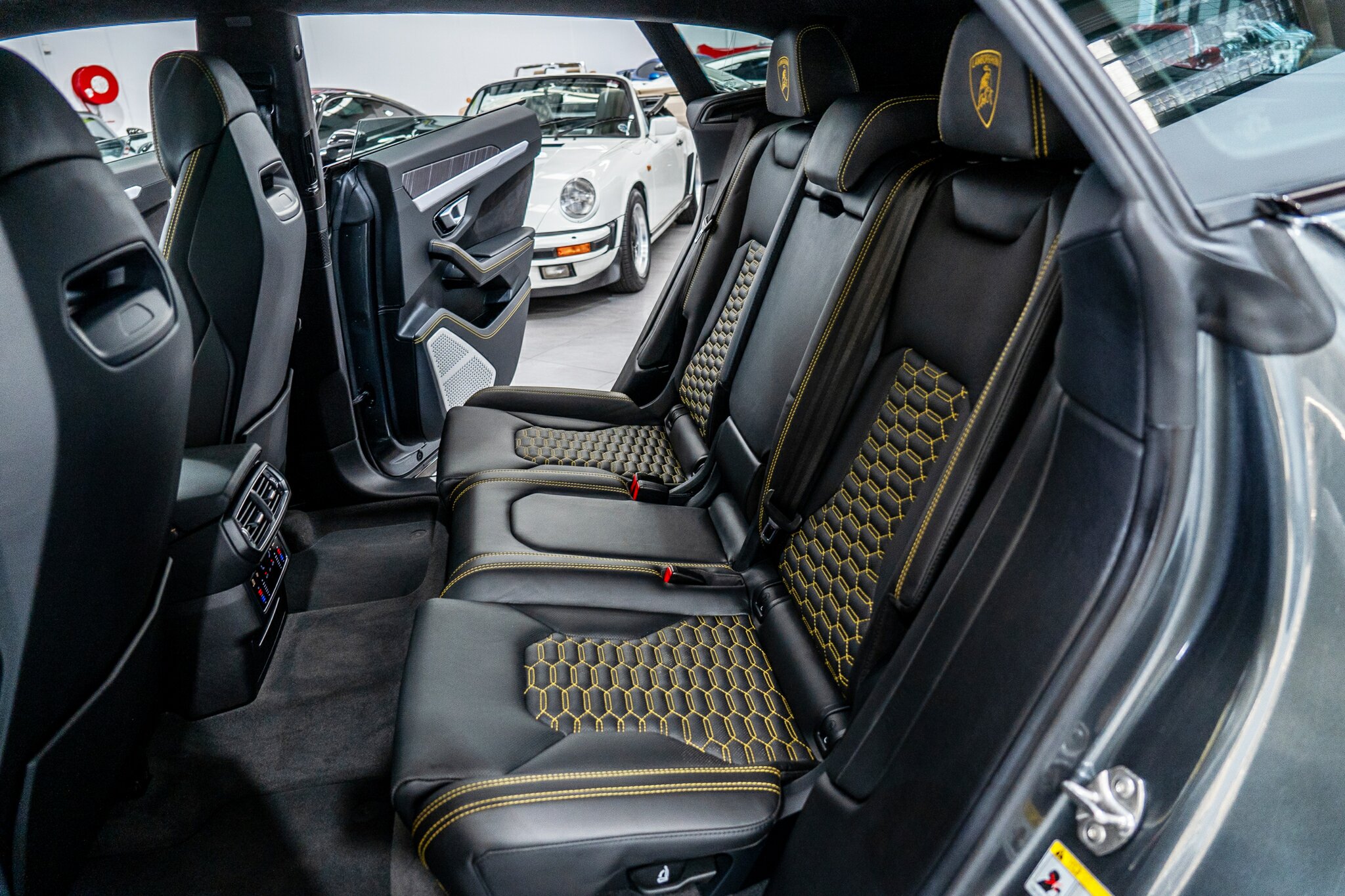 2019 LAMBORGHINI URUS 636 MY19 5 SEAT 8 SP AUTOMATIC 4D WAGON