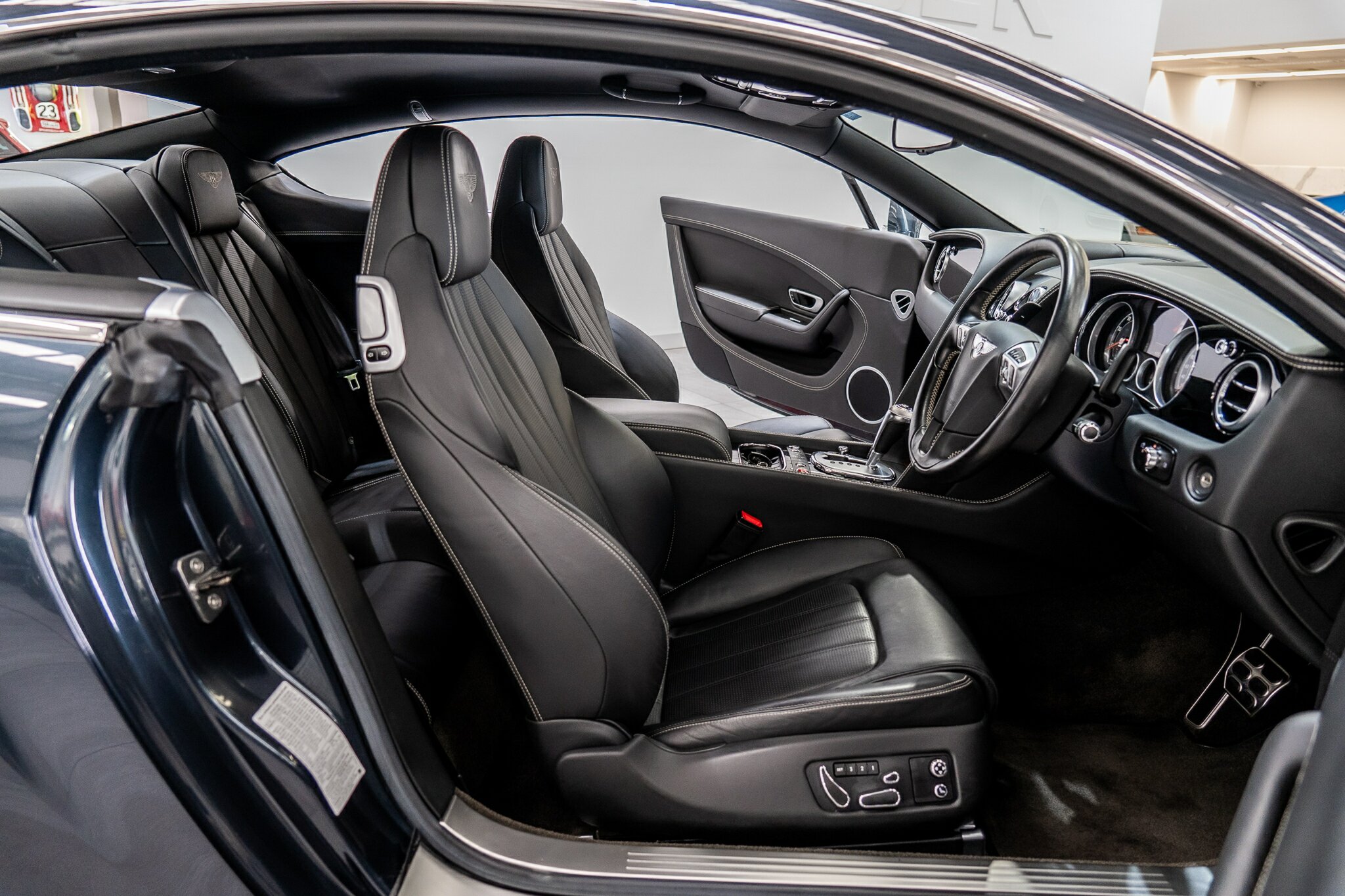 2013 BENTLEY CONTINENTAL 3W MY13 GT V8 8 SP AUTOMATIC SEQUENTIAL SEDAN