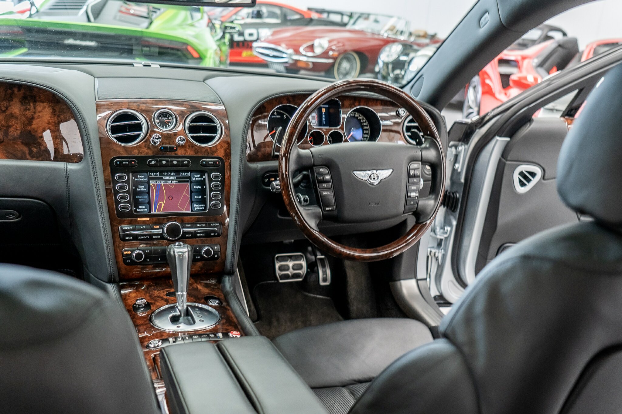 2005 BENTLEY CONTINENTAL 3W MY06 FLYING SPUR 6 SP AUTOMATIC SEDAN