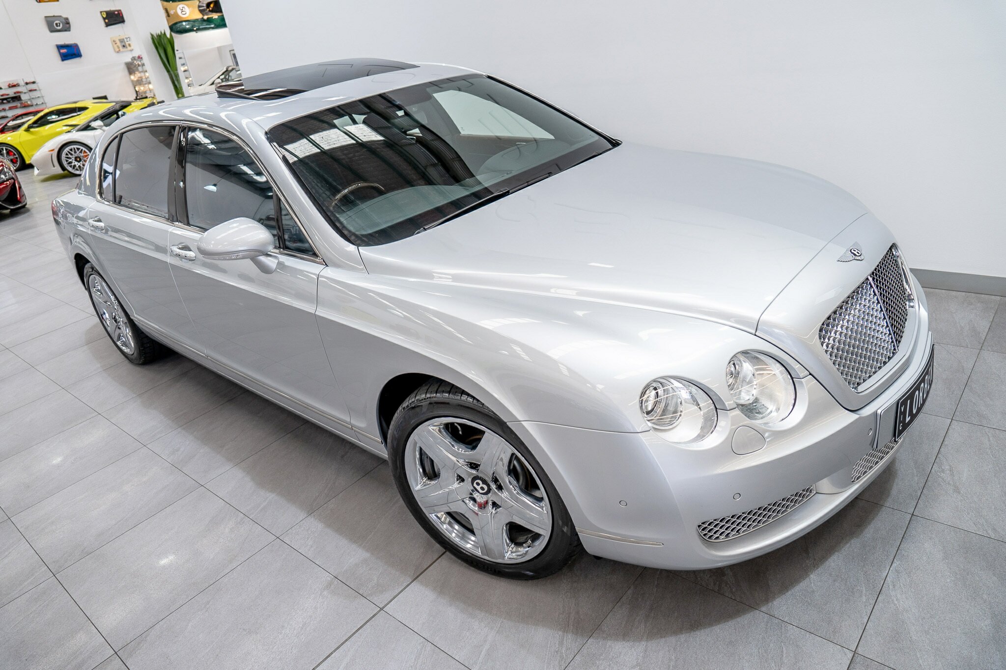2005 BENTLEY CONTINENTAL 3W MY06 FLYING SPUR 6 SP AUTOMATIC SEDAN