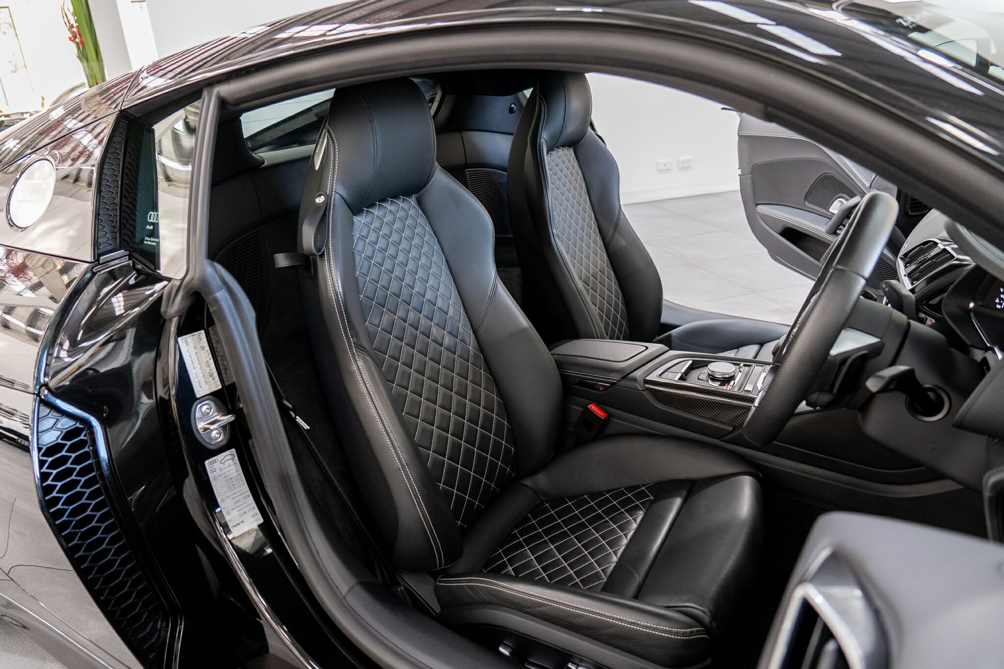 2018 AUDI R8 4S MY18 RWS 7 SP AUTOMATIC 2D ROADSTER
