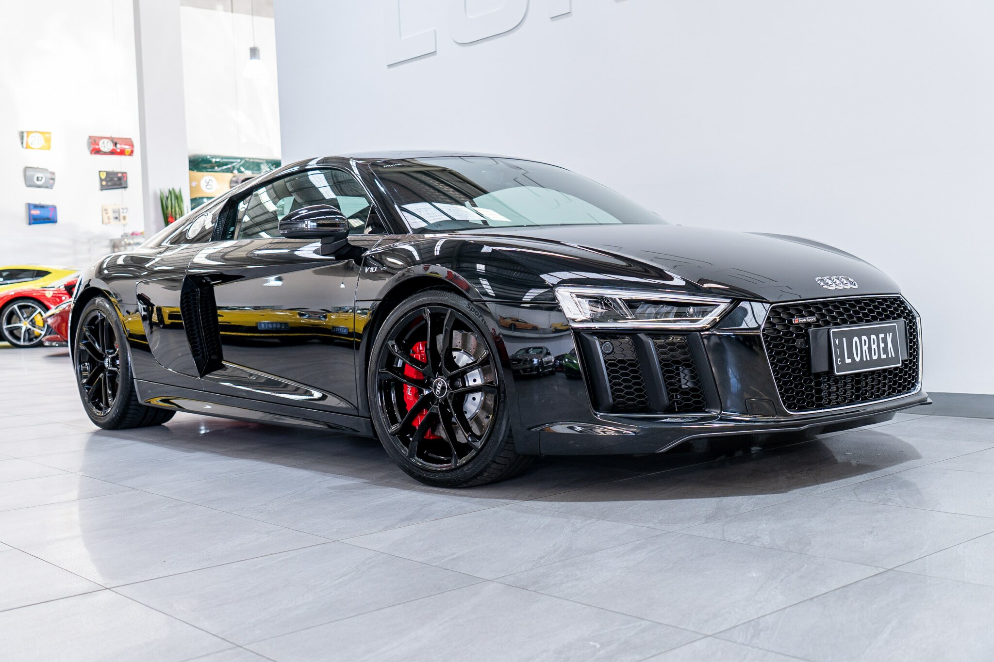 2018 AUDI R8 4S MY18 RWS 7 SP AUTOMATIC 2D ROADSTER