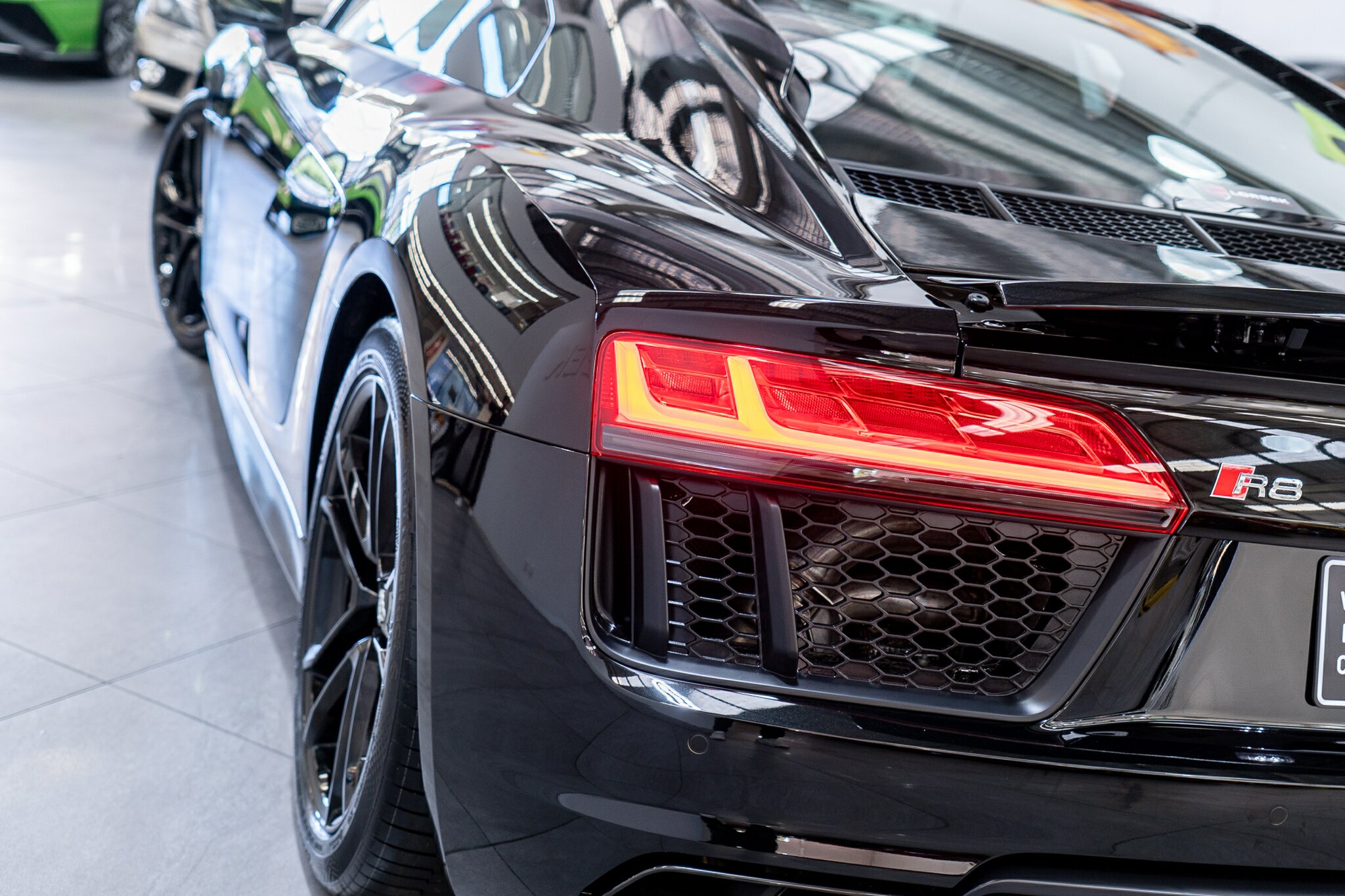 2018 AUDI R8 4S MY18 RWS 7 SP AUTOMATIC 2D ROADSTER