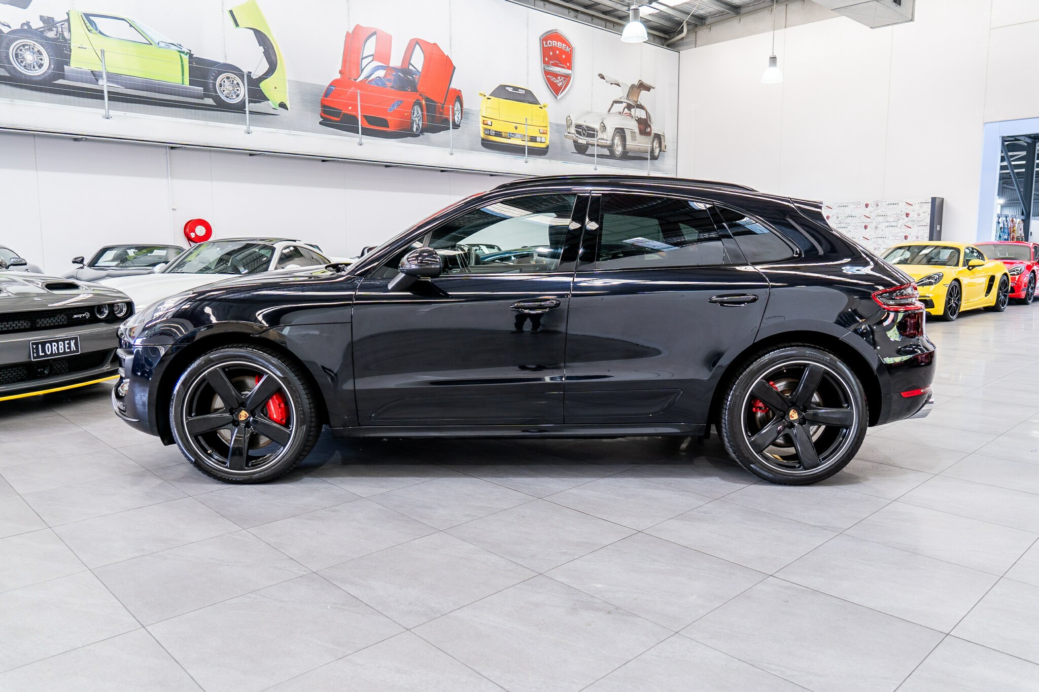2017 PORSCHE MACAN 95B MY18 TURBO (PERF PACK) 7 SP AUTO DUAL CLUTCH 4D WAGON