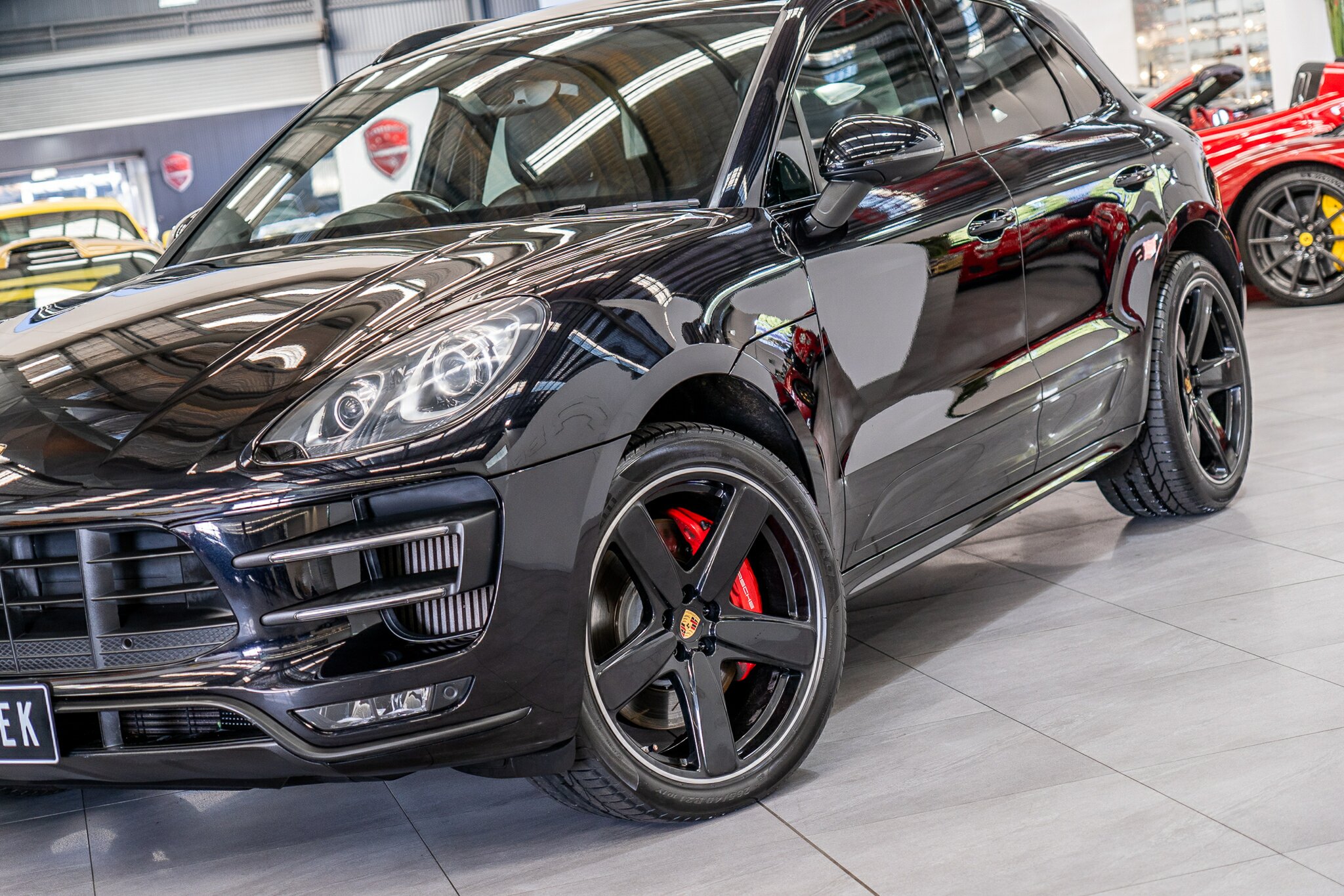 2017 PORSCHE MACAN 95B MY18 TURBO (PERF PACK) 7 SP AUTO DUAL CLUTCH 4D WAGON