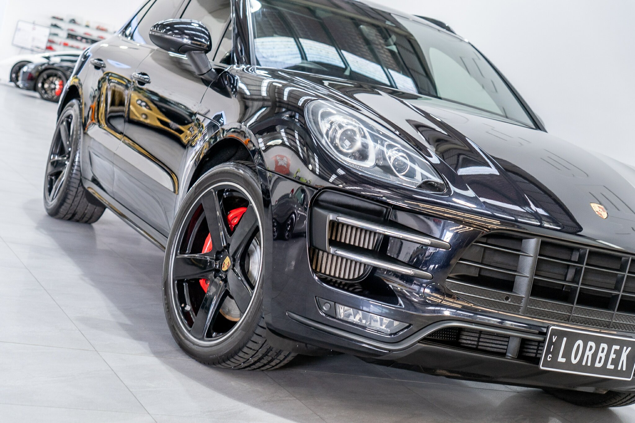 2017 PORSCHE MACAN 95B MY18 TURBO (PERF PACK) 7 SP AUTO DUAL CLUTCH 4D WAGON