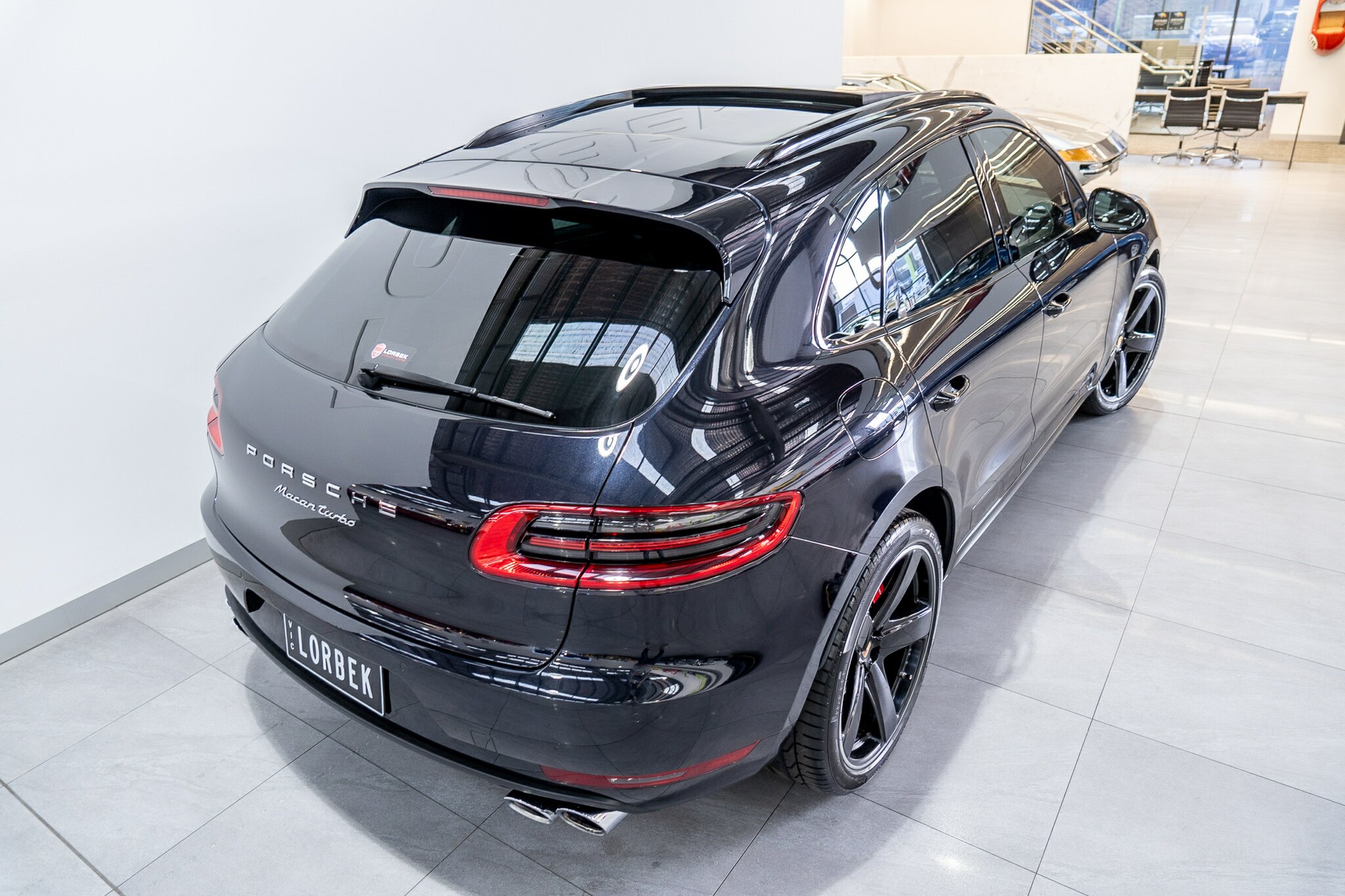2017 PORSCHE MACAN 95B MY18 TURBO (PERF PACK) 7 SP AUTO DUAL CLUTCH 4D WAGON