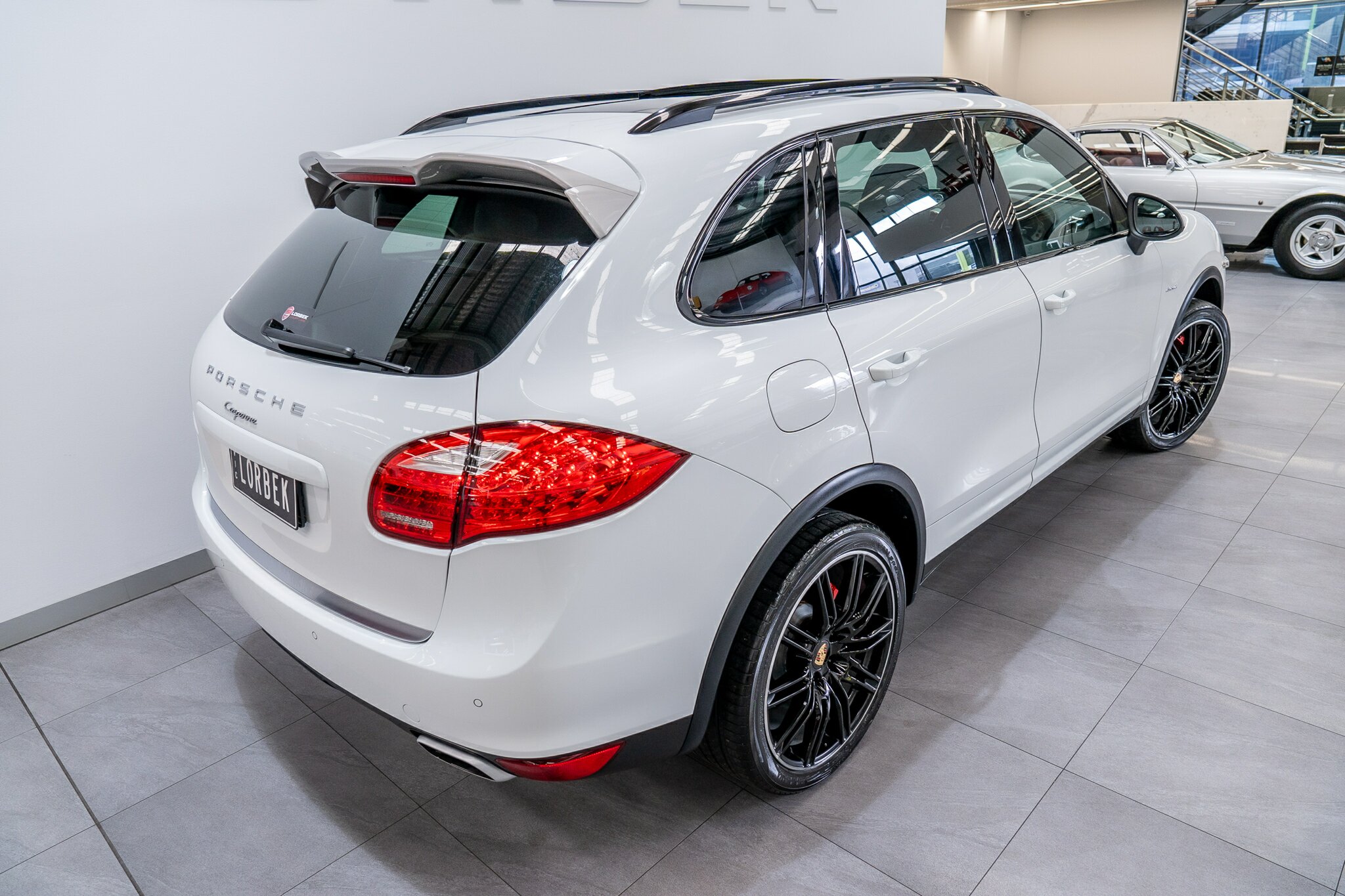 2014 PORSCHE CAYENNE SERIES 2 DIESEL PLATINUM EDITION 8 SP AUTOMATIC TIPTRONIC 4D WAGON