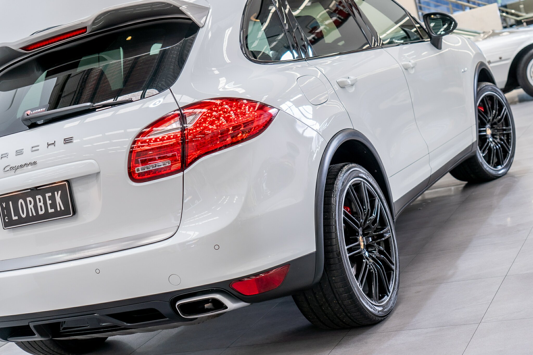 2014 PORSCHE CAYENNE SERIES 2 DIESEL PLATINUM EDITION 8 SP AUTOMATIC TIPTRONIC 4D WAGON